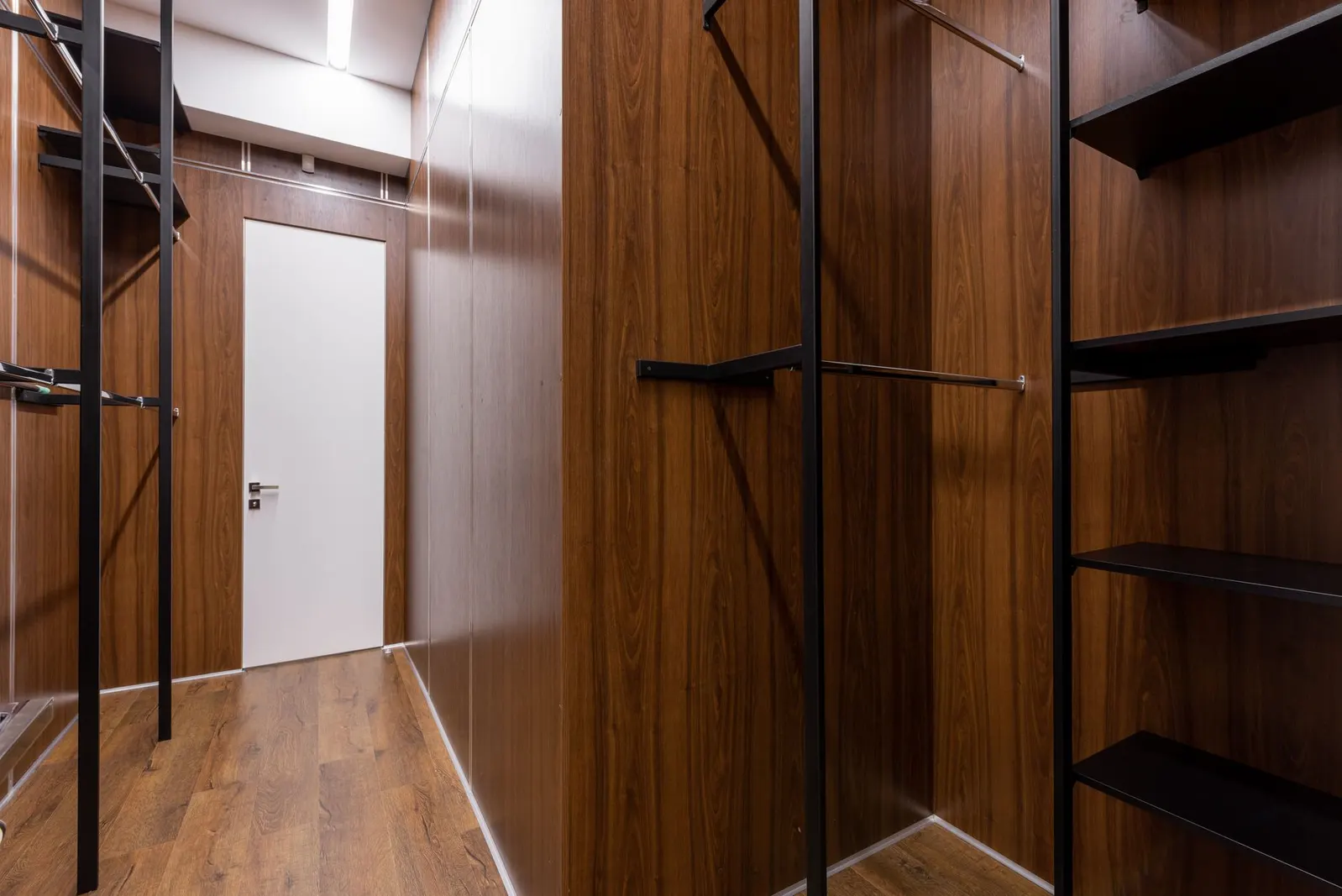 Apartamento 2 dormitórios à venda em Parelheiros, São Paulo — Closet
