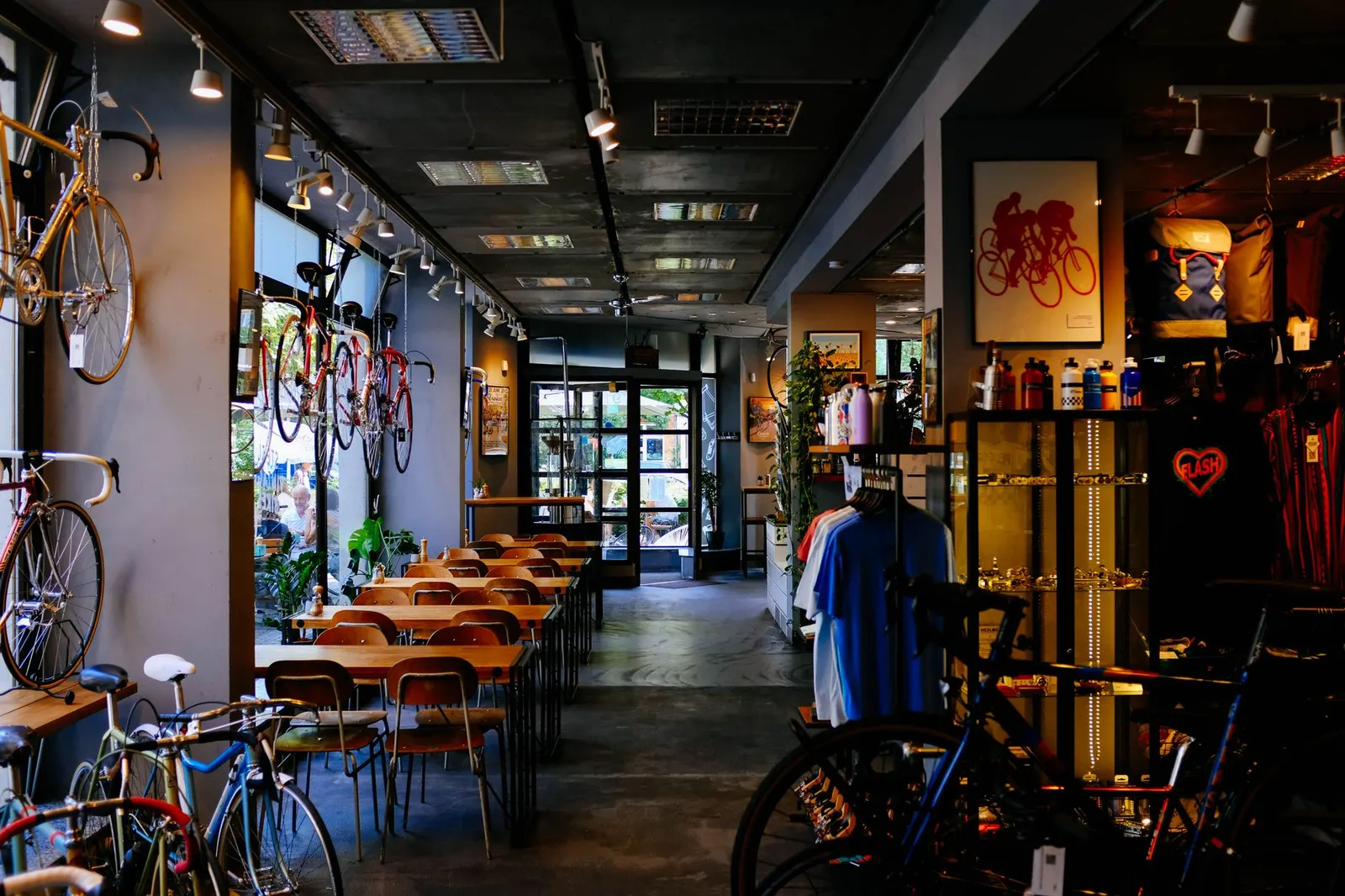 Loja à venda em Cantinho de Céu V, São Paulo — Interior