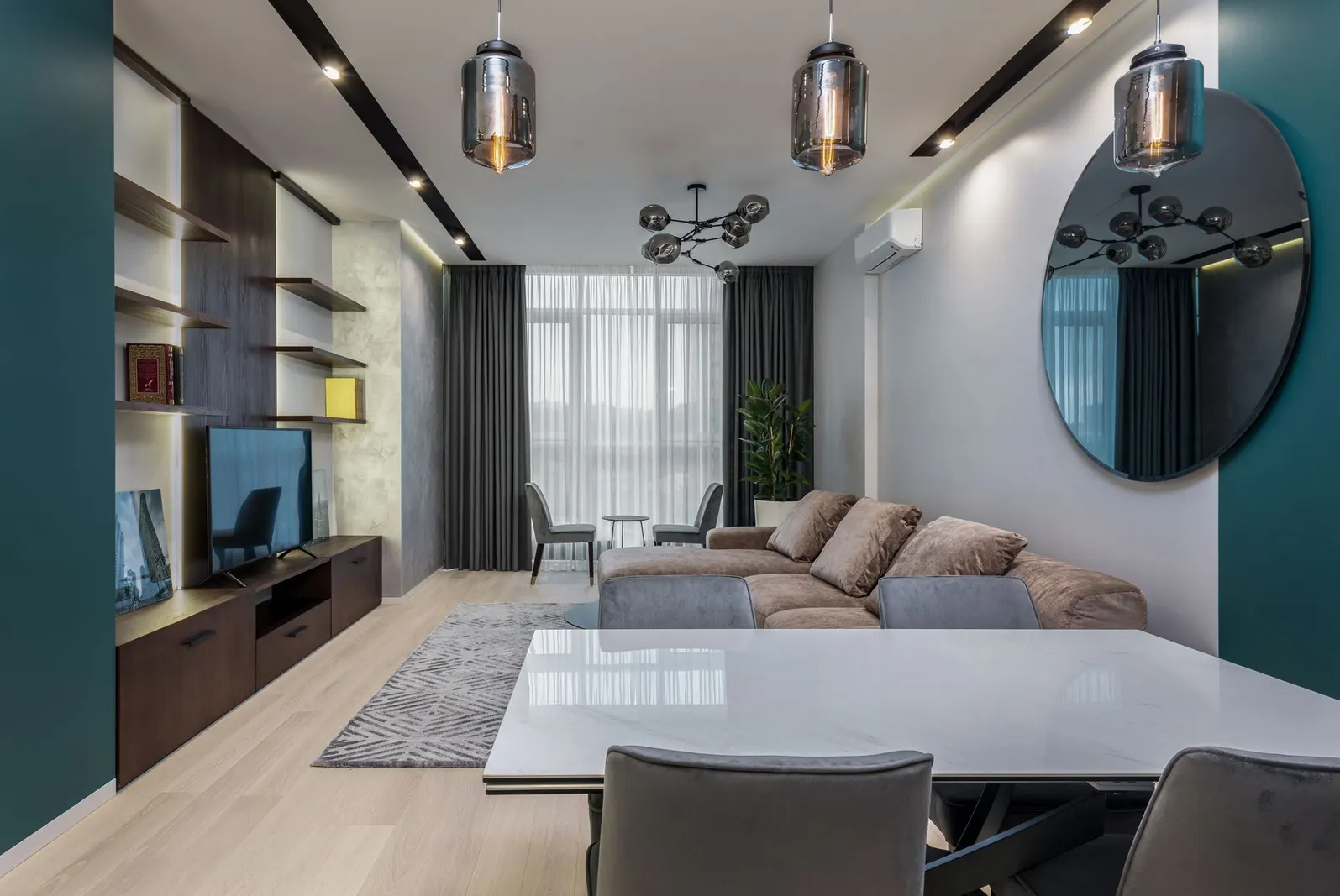 Apartamento 2 dormitórios para locação em Sé, São Paulo — Sala de estar