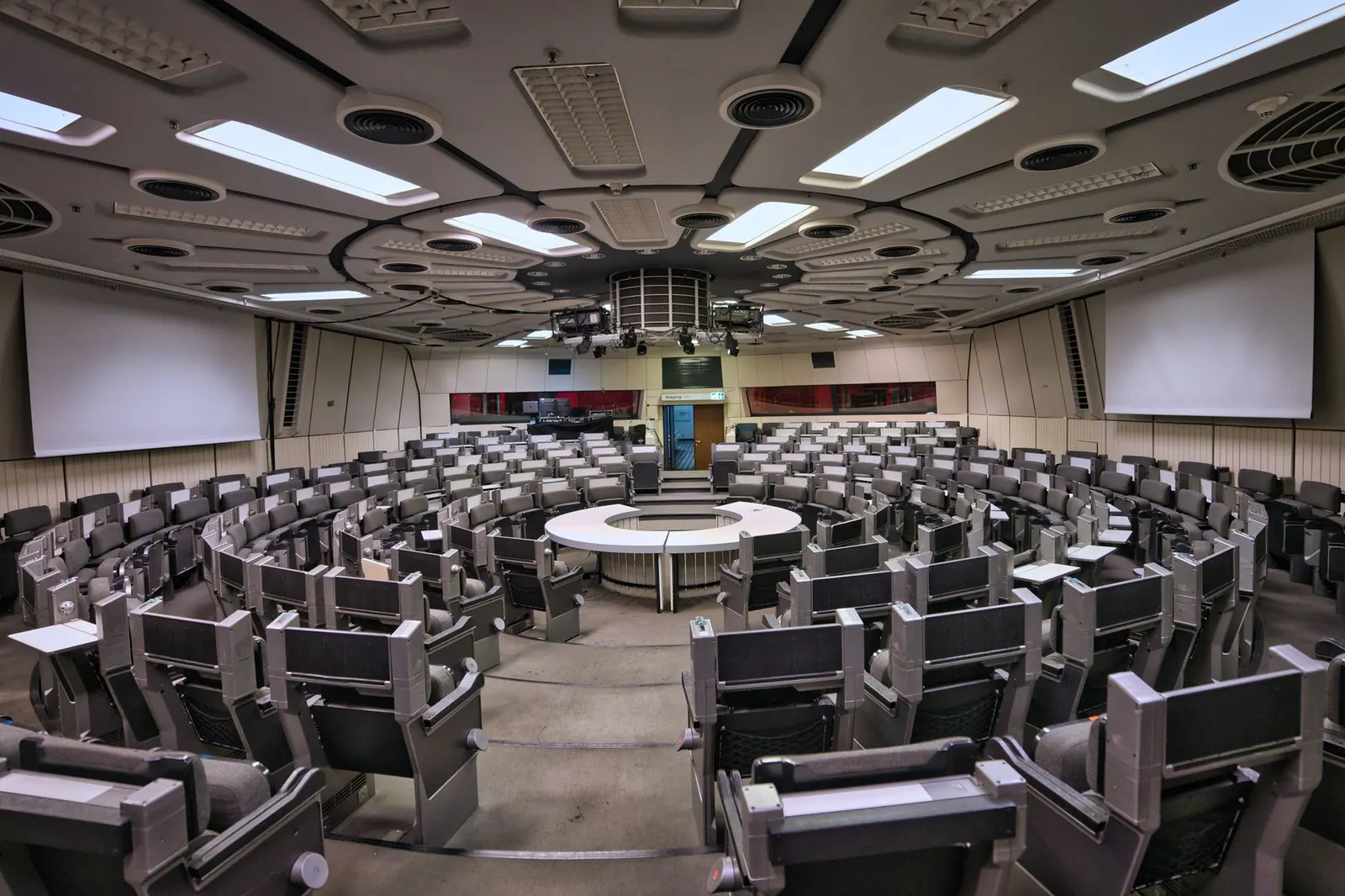 Sala comercial à venda em Do Boi, São Paulo — Sala de reunião