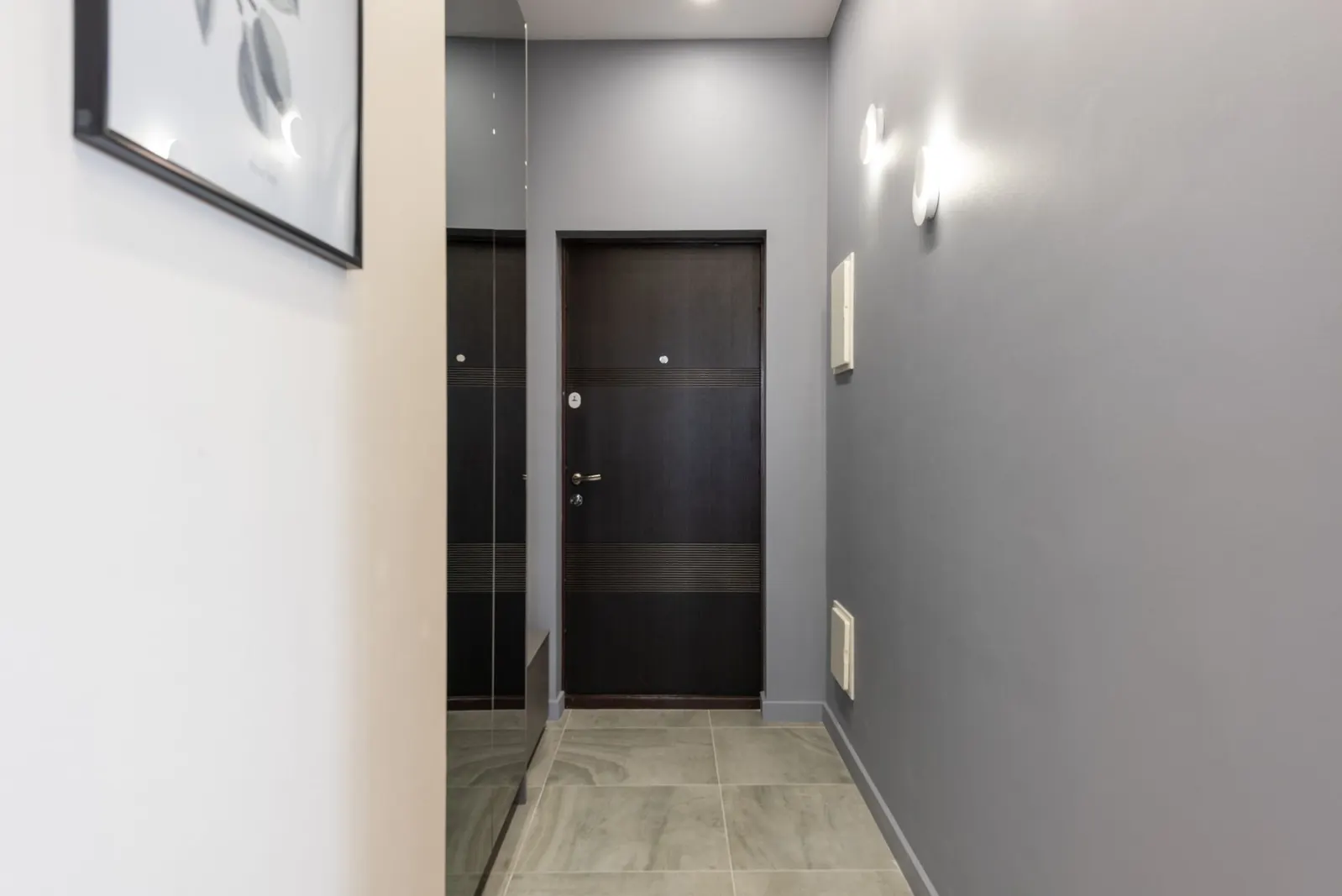 Apartamento 2 dormitórios à venda em Jardim Guaruja, São Paulo — Hall de entrada