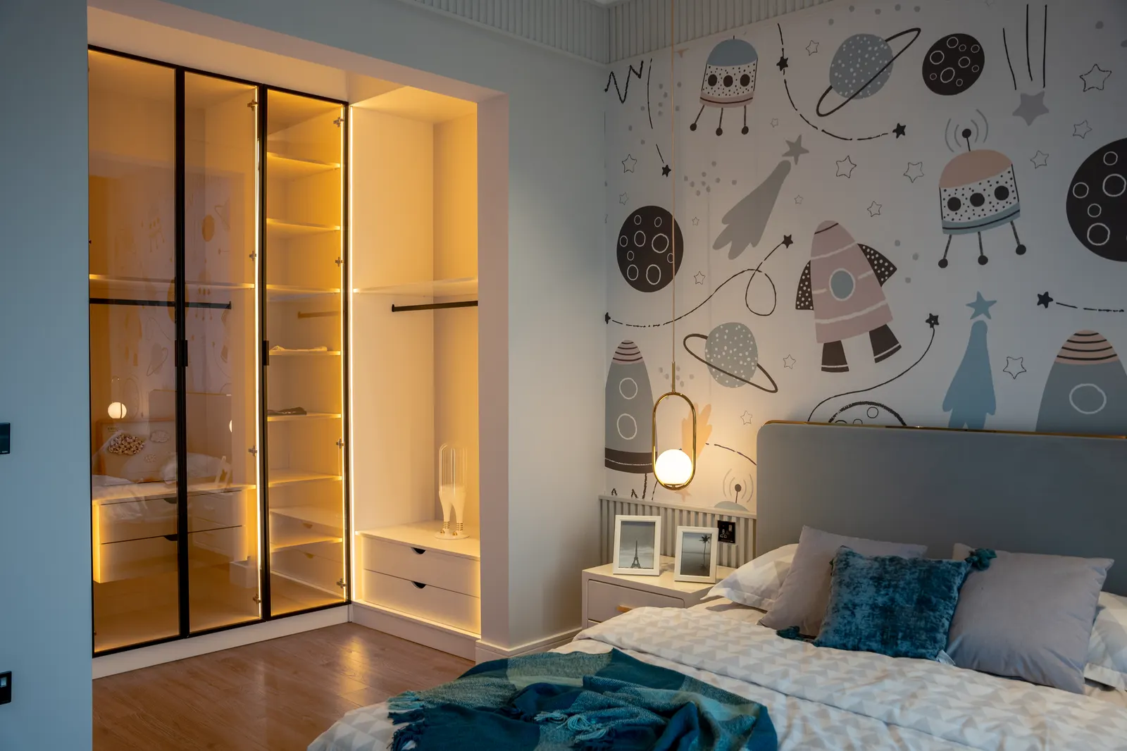 Apartamento 2 dormitórios para locação em Seringueira, São Paulo — Closet