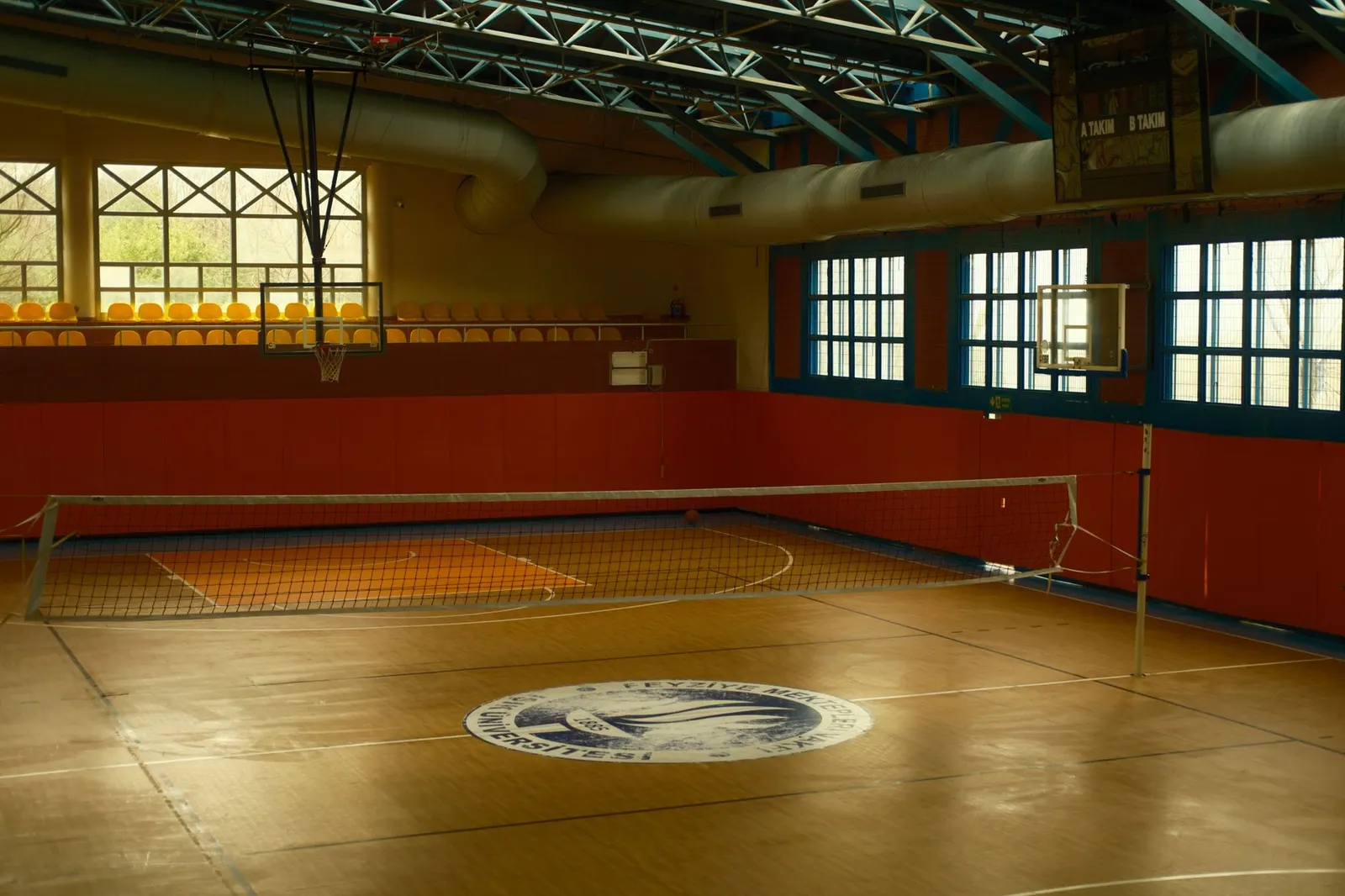 Icônico São — Academia