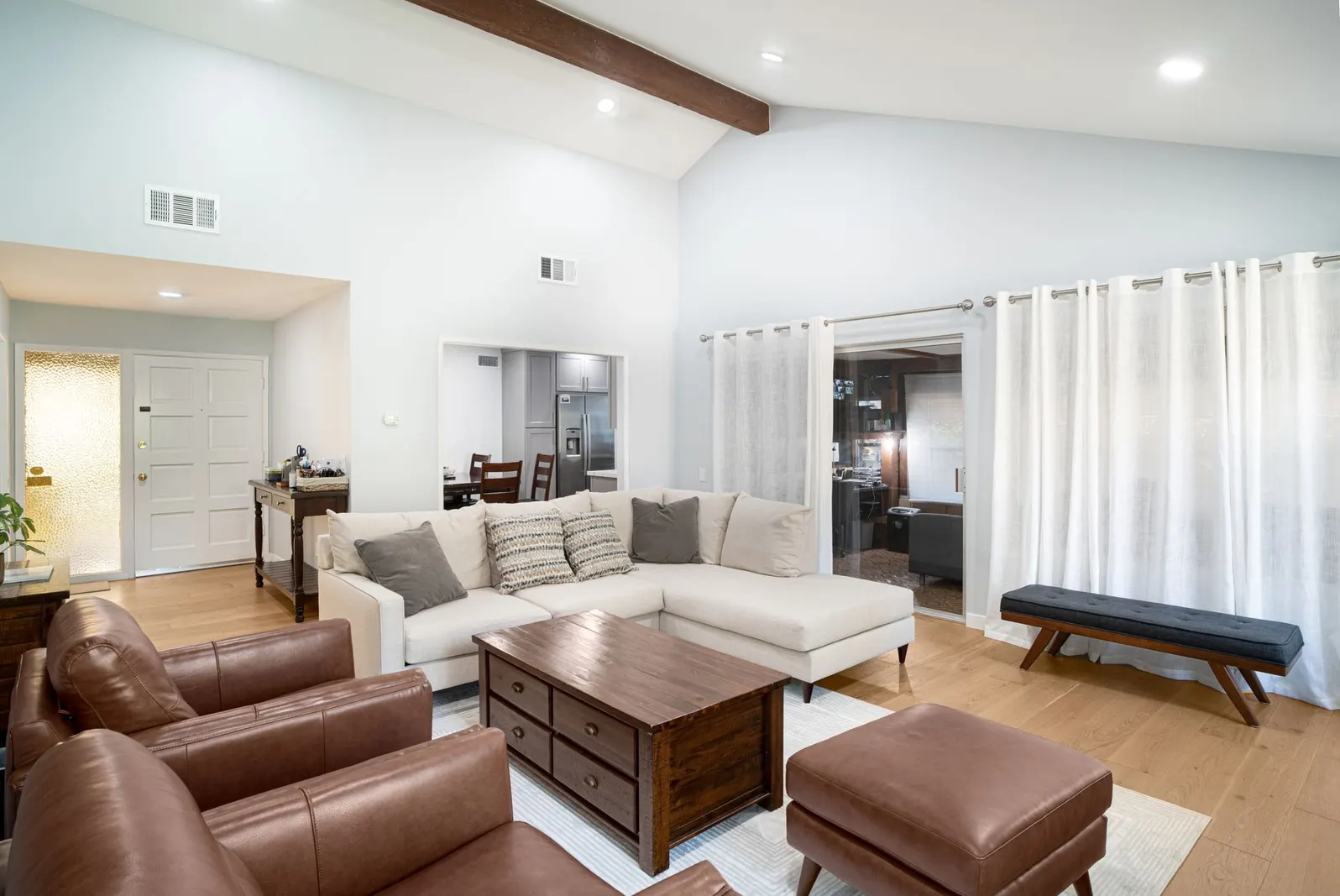 Casa 2 dormitórios à venda em Cidade Jardim, São Paulo — Sala de estar