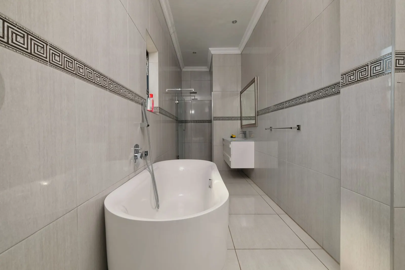 Casa 3 dormitórios para locação em Parelheiros, São Paulo — Banheiro