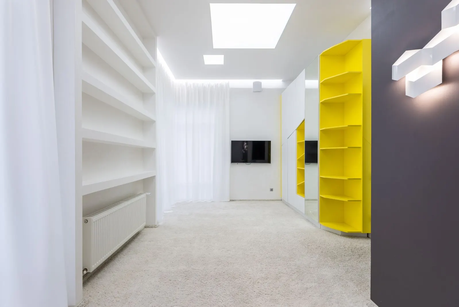 Apartamento 2 dormitórios à venda em Guarada, São Paulo — Closet