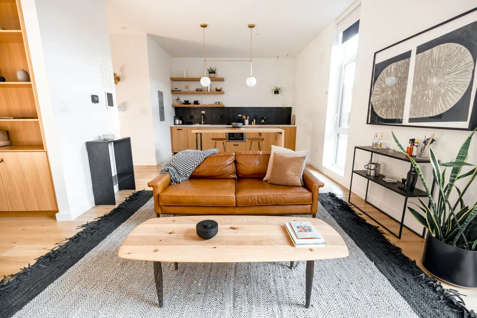 Apartamento 2 dormitórios à venda em Guarada, São Paulo — Sala de estar