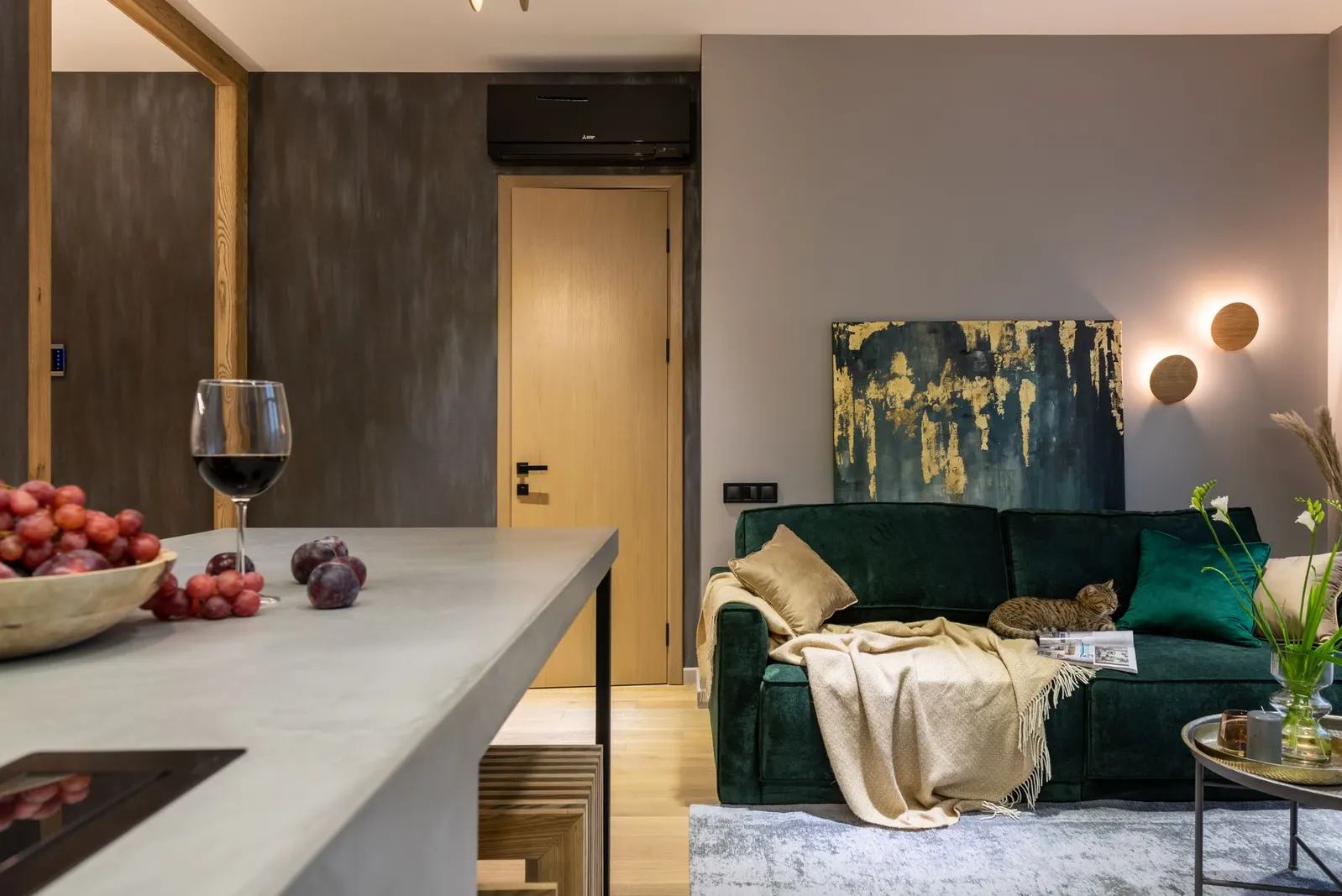 Apartamento 1 dormitório à venda em Jardim das Laranjeiras, São Paulo — Sala de estar