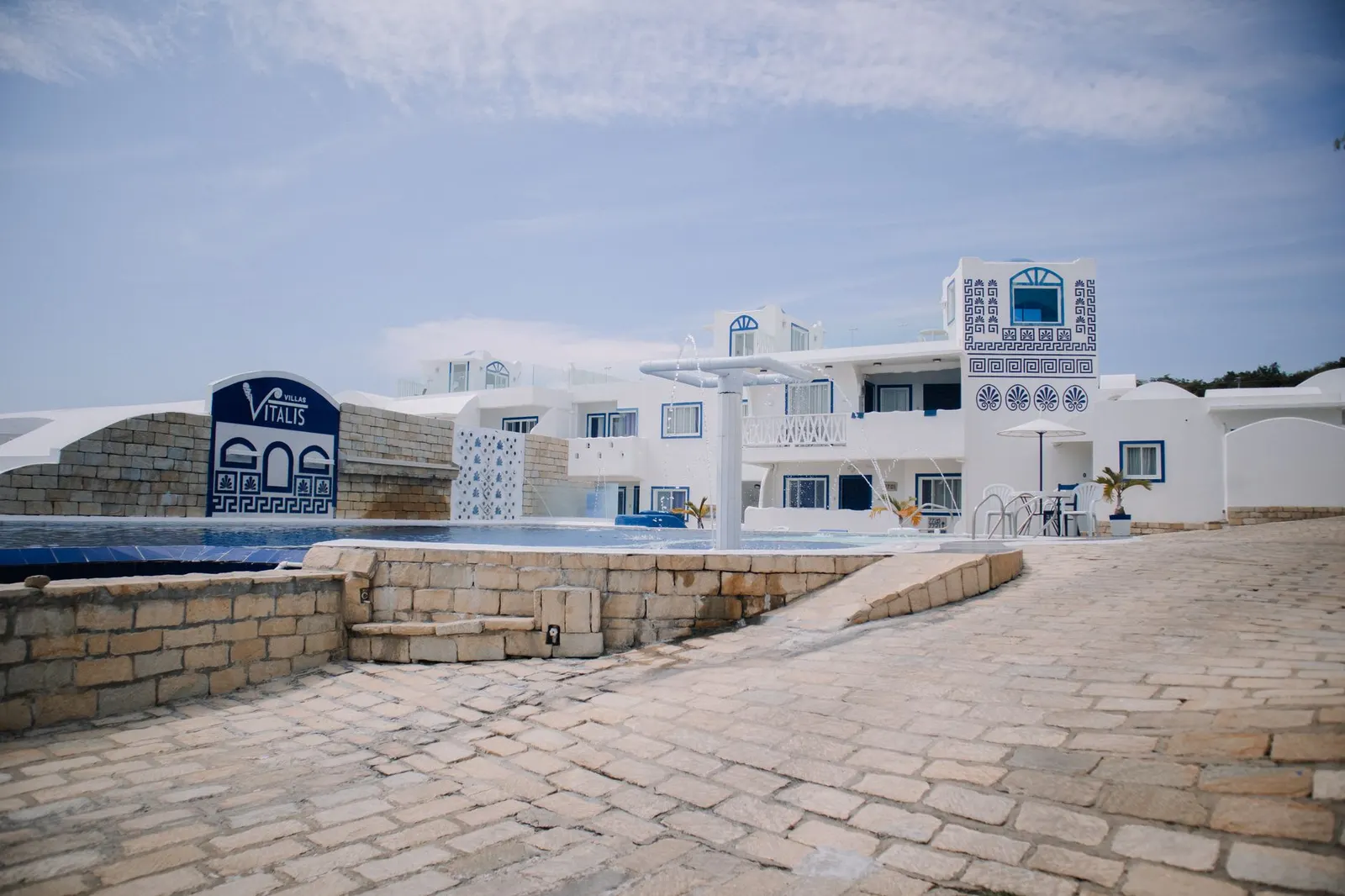 Horizonte Home — Piscina