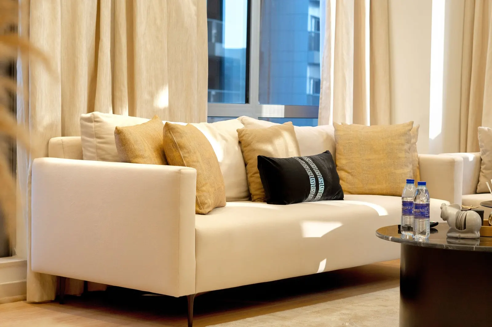 Apartamento 2 dormitórios para locação em Pilões, São Paulo — Sala de estar