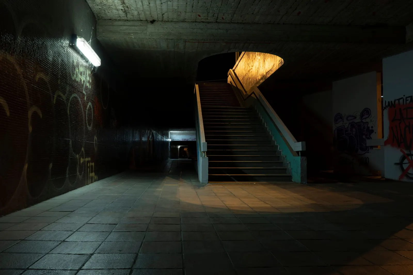 Home Club Residence — Garagem