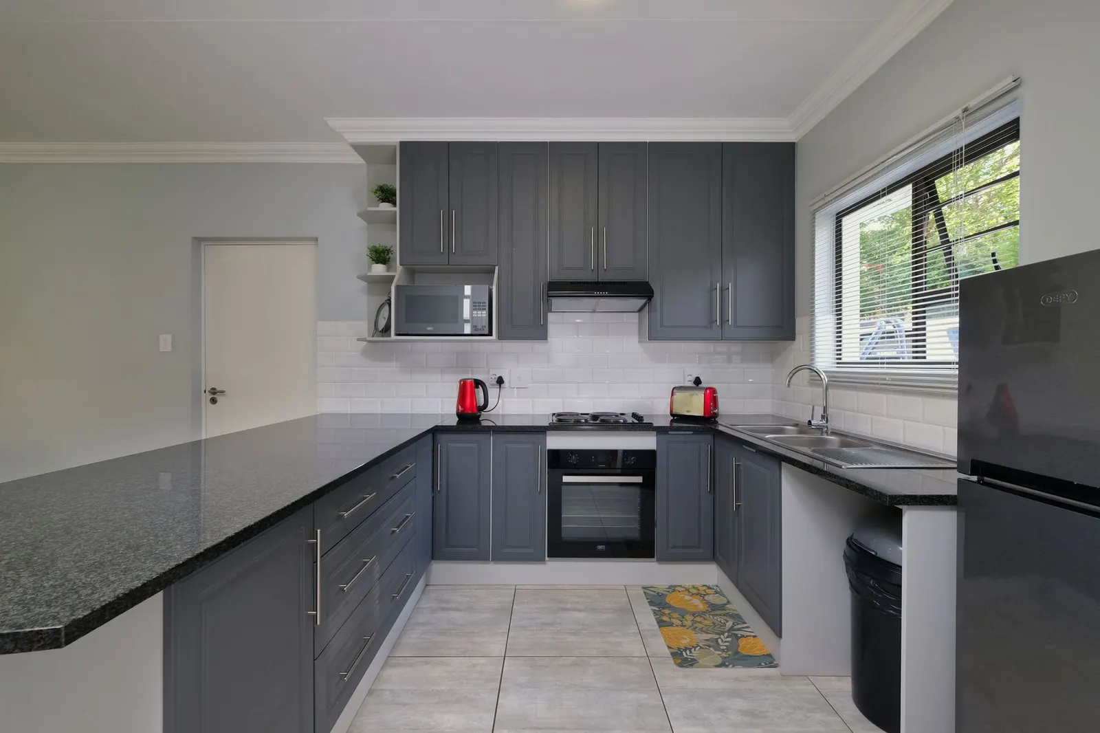 Apartamento 1 dormitório à venda em Paratigi, São Paulo — Cozinha
