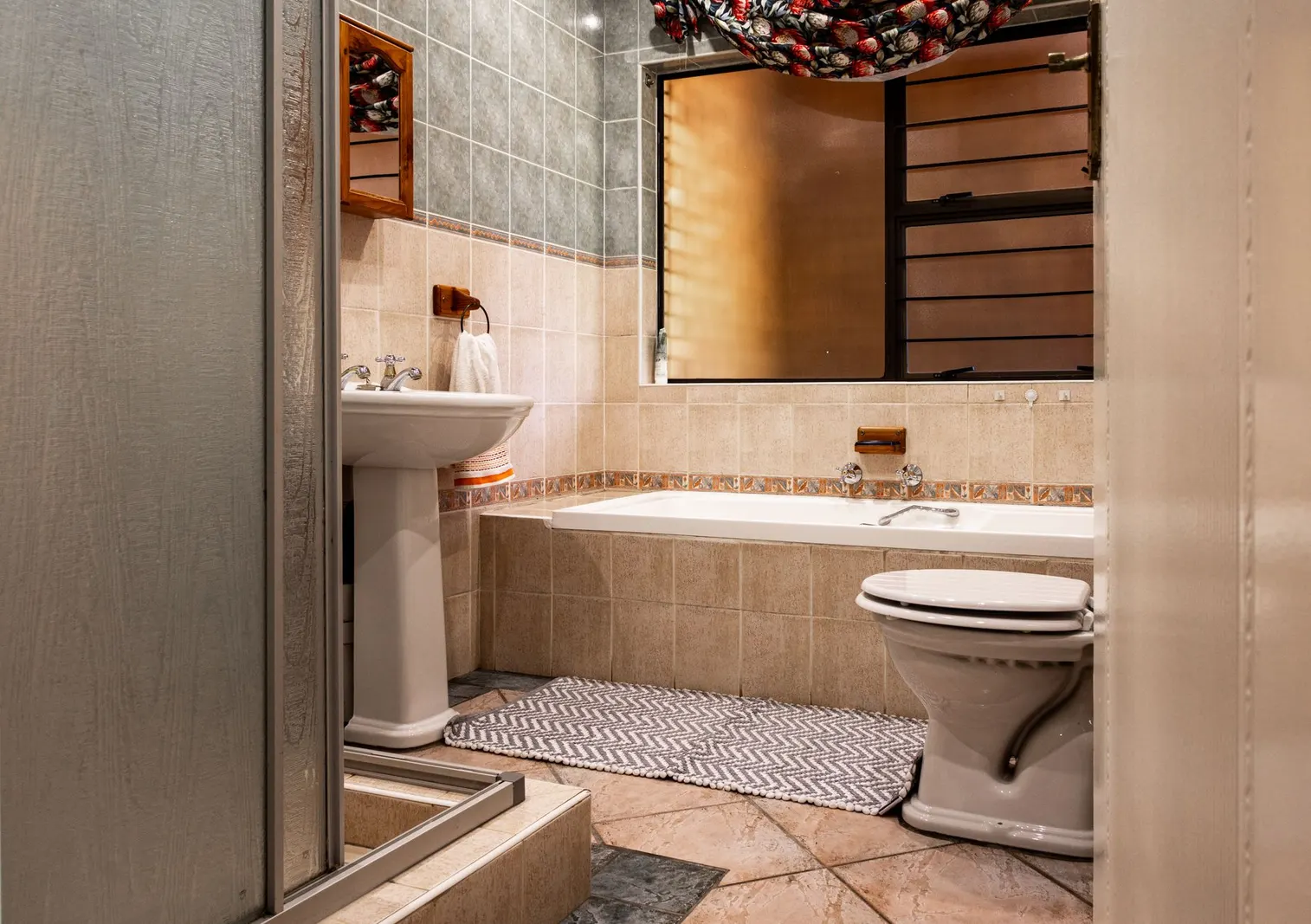 Apartamento 5 dormitórios à venda em Jardim Nossa Senhora Aparecida, São Paulo — Banheiro