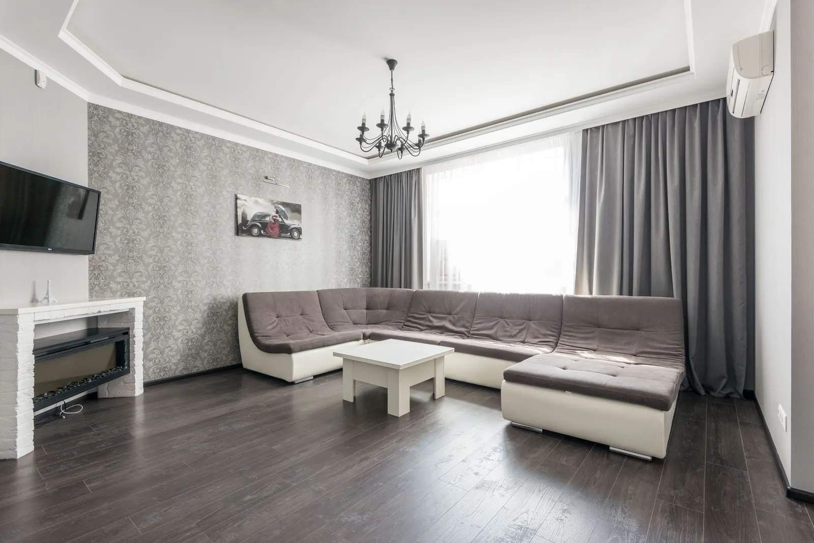 Apartamento 5 dormitórios para locação em Vila Operária (Santo Amaro), São Paulo — Sala de estar