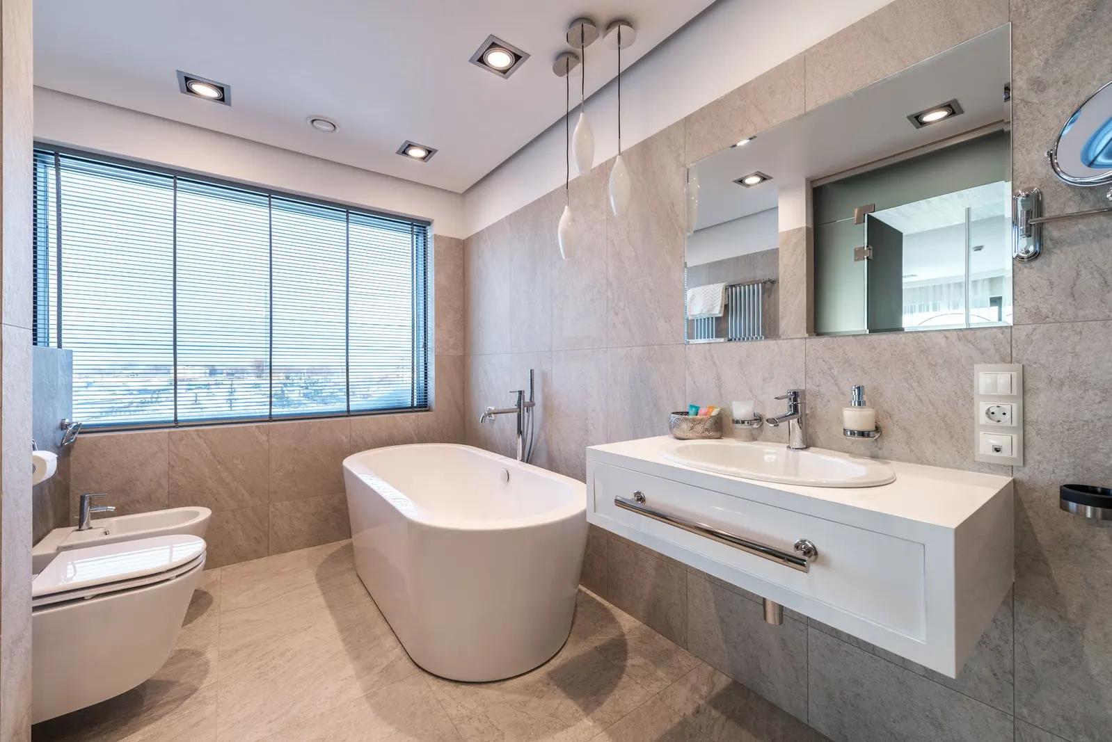 Apartamento 4 dormitórios para locação em Santa Zélia, São Paulo — Banheiro
