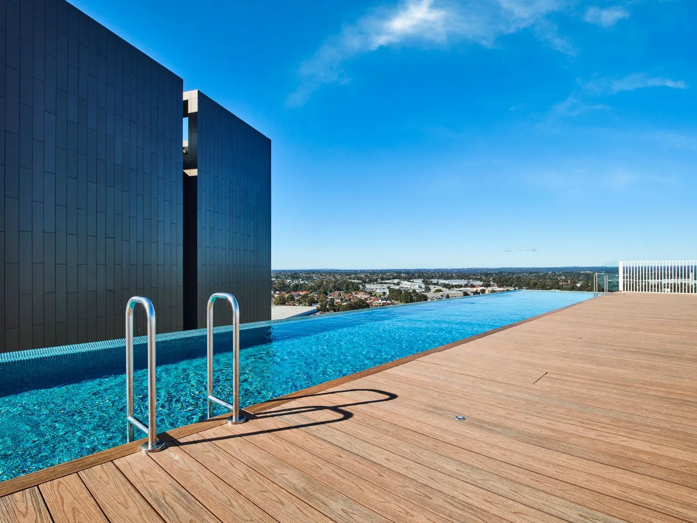 Cyan Residence — Piscina