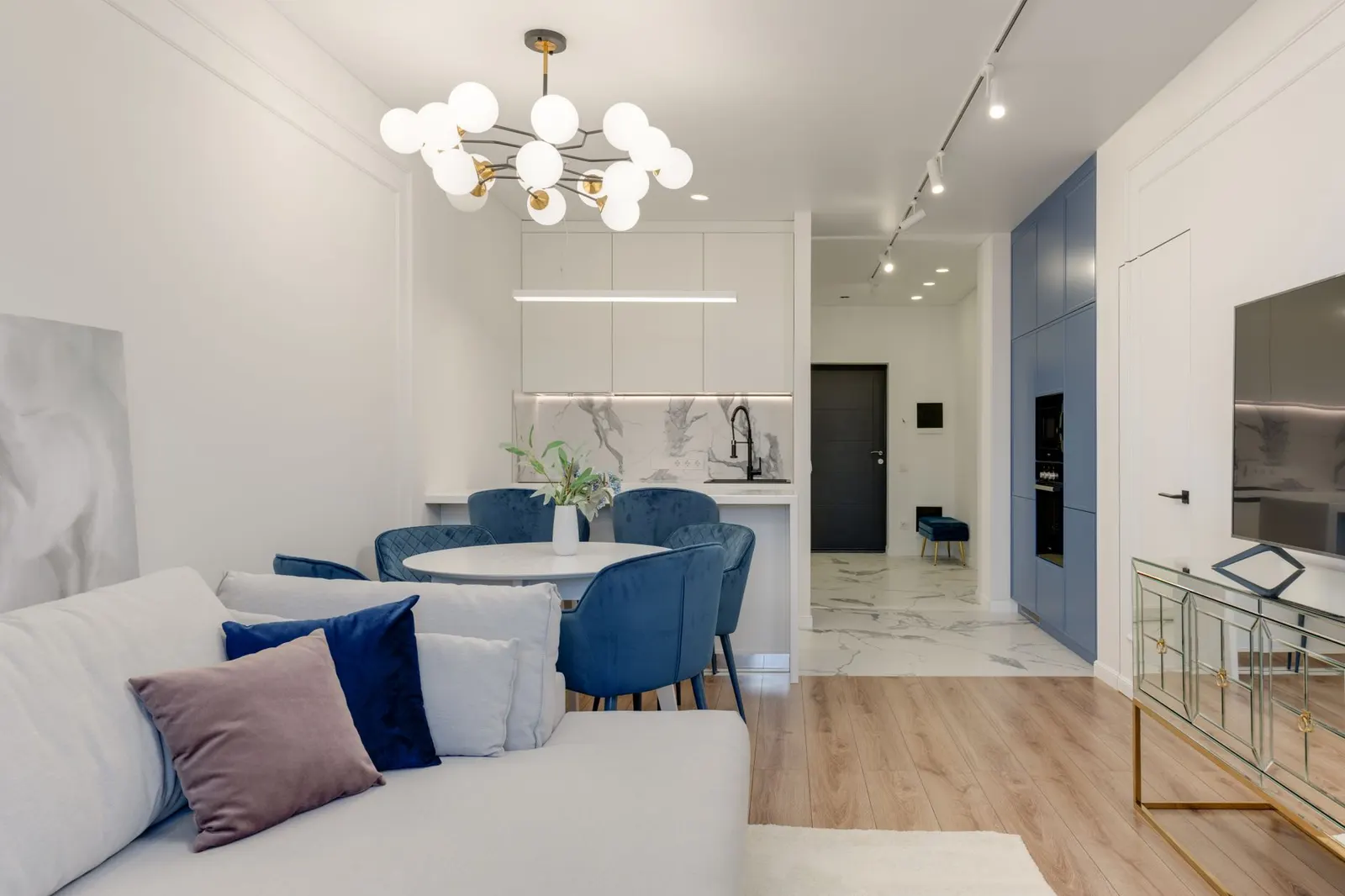 Apartamento 2 dormitórios para locação em Paraíso, São Paulo — Sala de estar