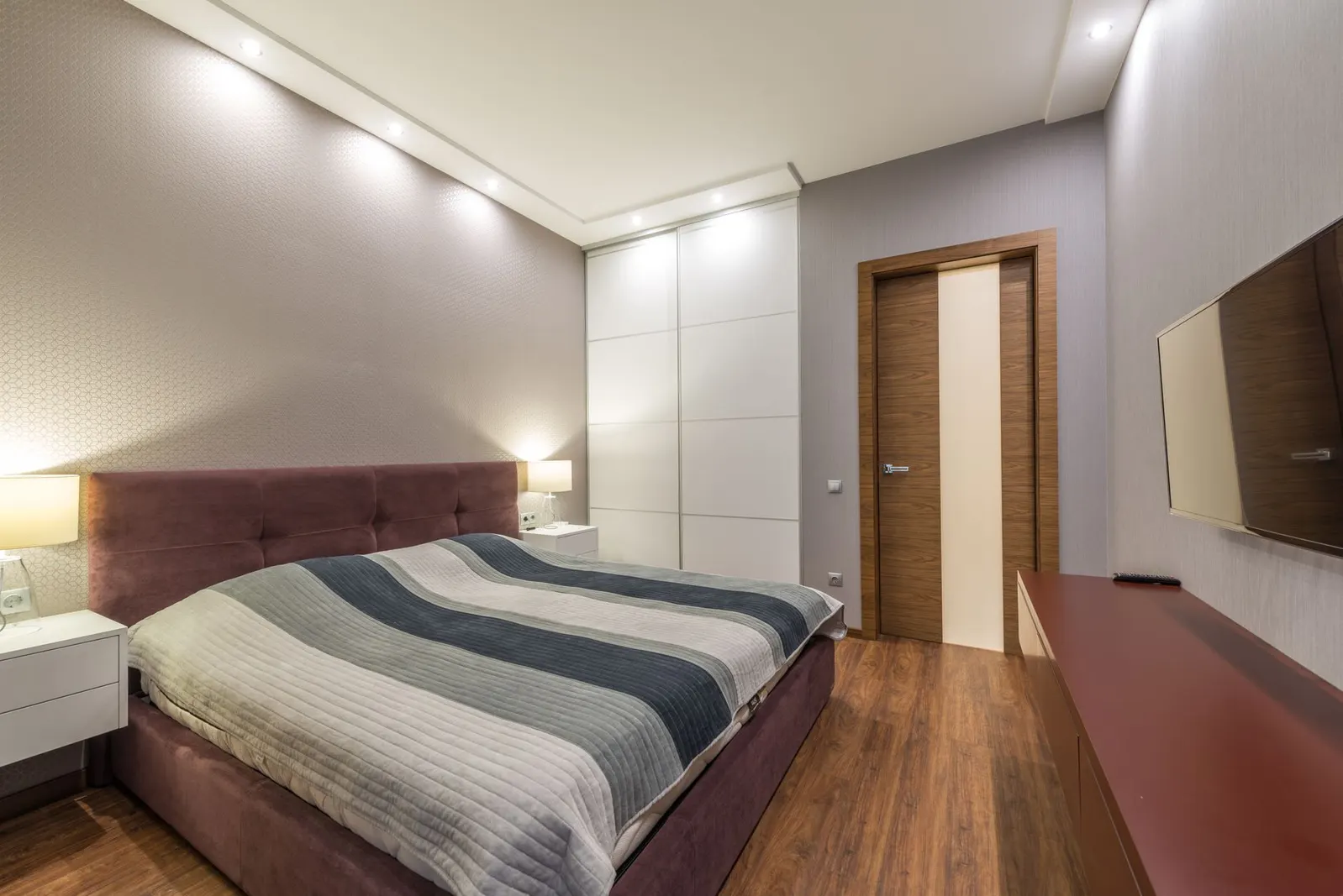 Apartamento 2 dormitórios para locação em Vila Itaim, São Paulo — Quarto