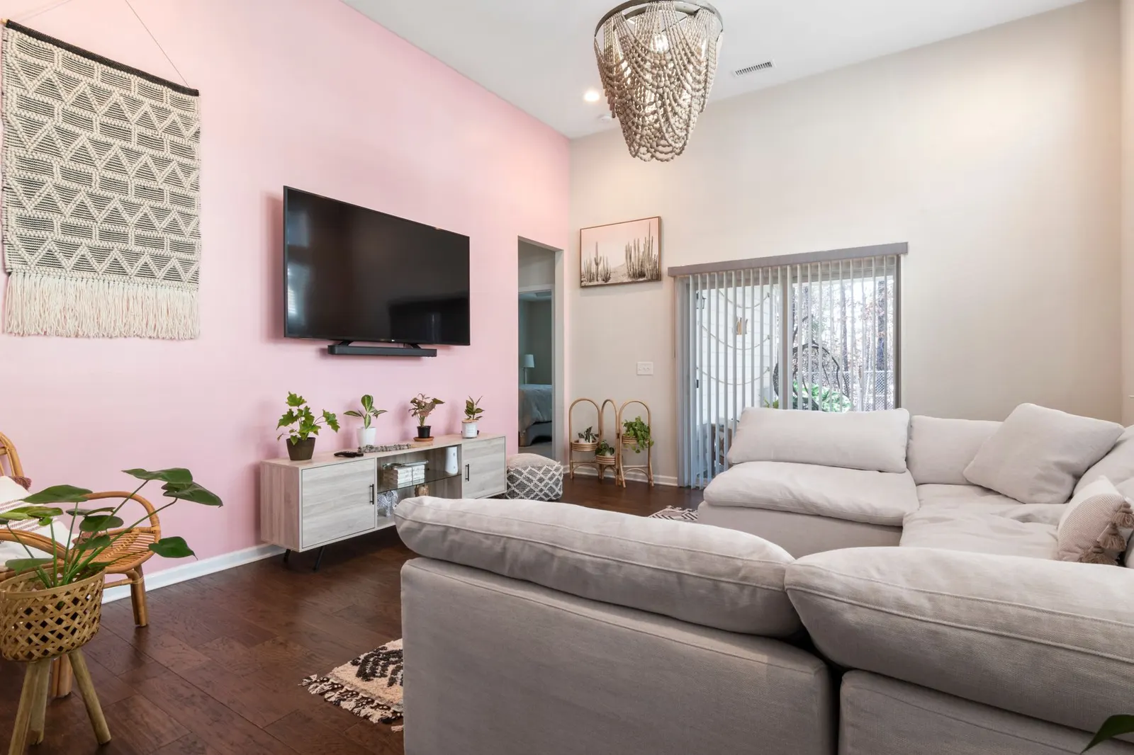 Apartamento 3 dormitórios à venda em Jardim Vitoria Regia, São Paulo — Sala de estar