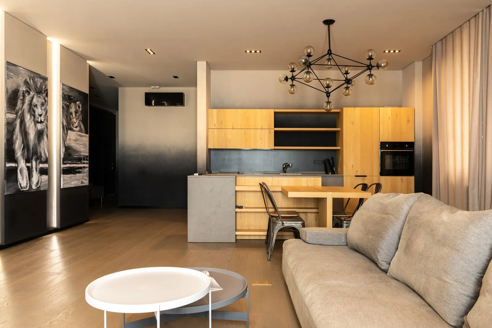 Apartamento 4 dormitórios à venda em Jardim Catanduva, São Paulo — Sala de estar
