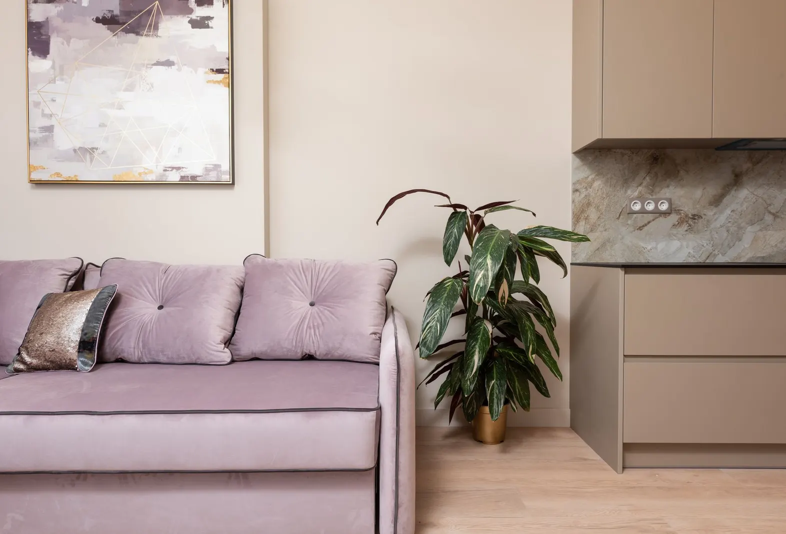 Apartamento 2 dormitórios à venda e para locação em Parque Figueira Grande III, São Paulo — Sala de estar