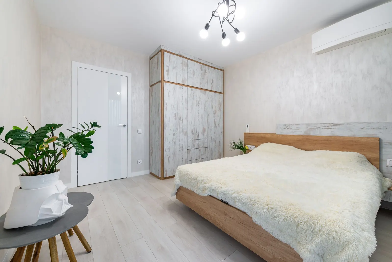 Apartamento 4 dormitórios à venda em Vila Moinho Velho, São Paulo — Quarto