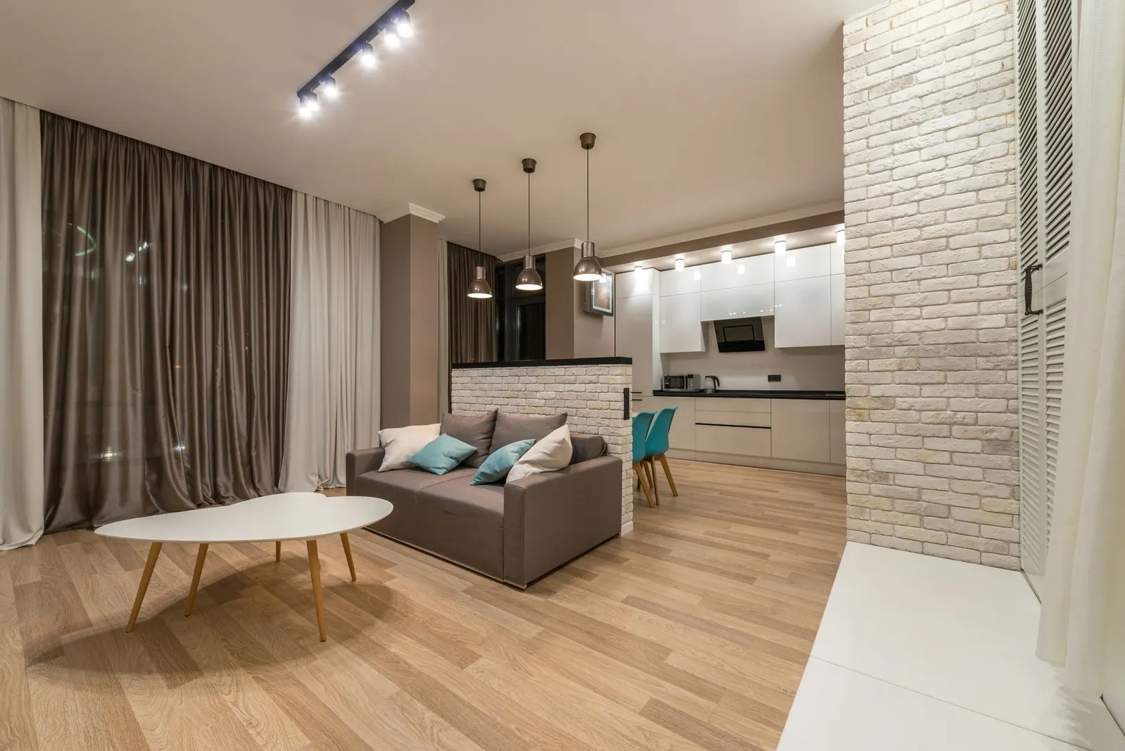Studio para locação em Álvaro Ferreira, São Paulo — Sala de estar