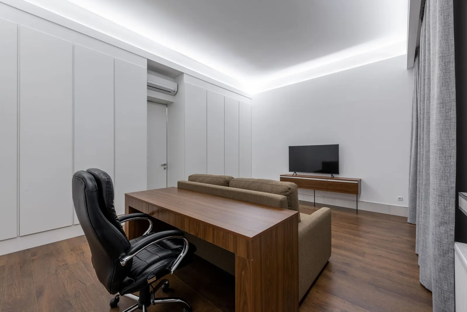 Apartamento 1 dormitório à venda em Vila Mazzei, São Paulo — Sala de estar