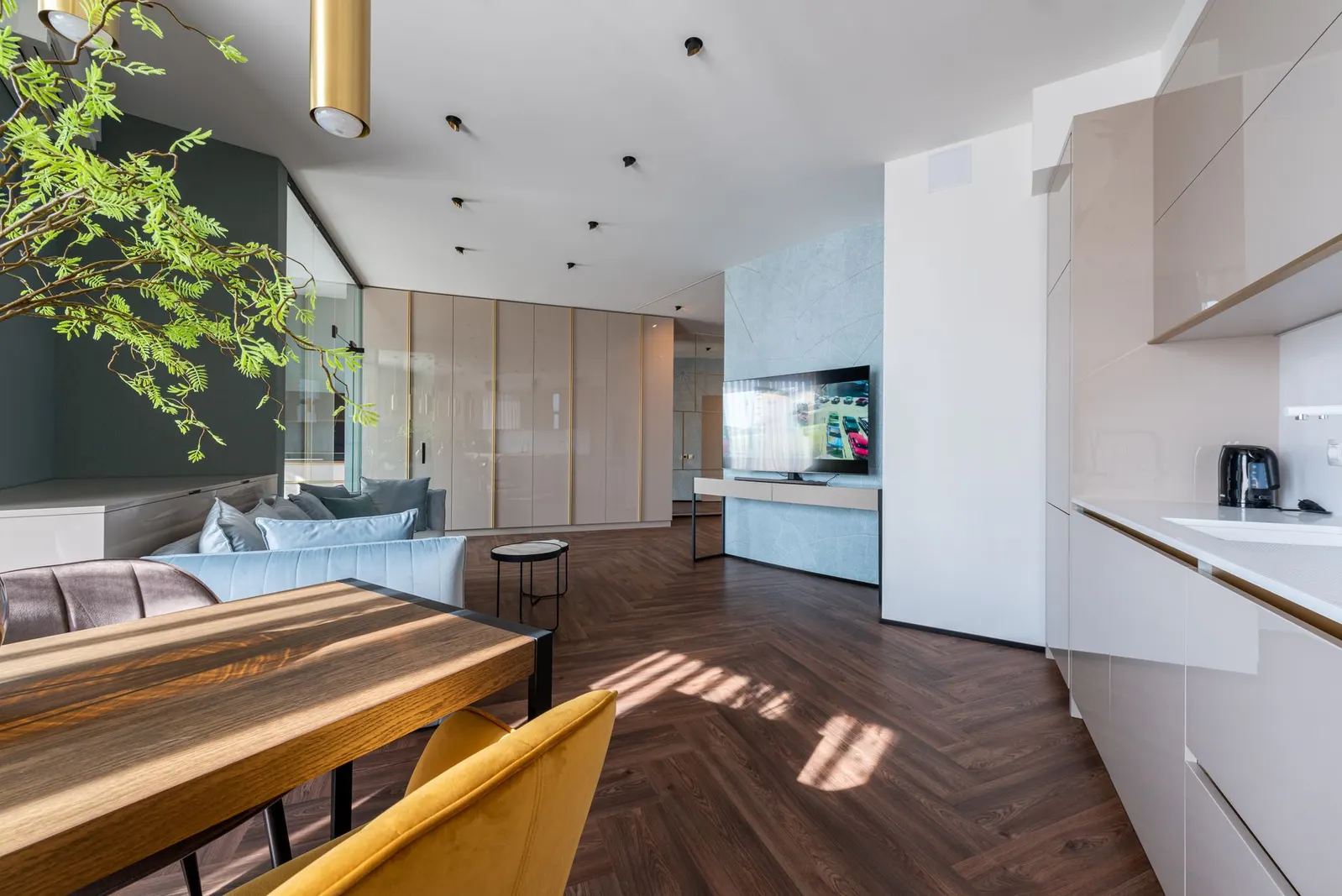 Studio para locação em Vila do Bosque, São Paulo — Sala de estar