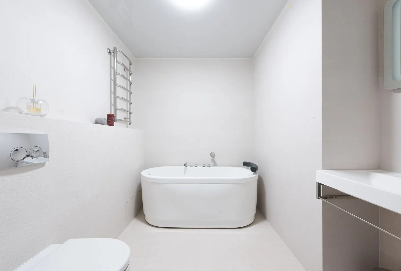 Apartamento 3 dormitórios para locação em Jardim Rubi, São Paulo — Banheiro