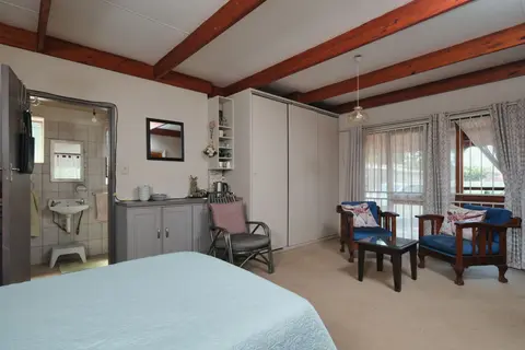 Casa 4 dormitórios à venda em Jardim D'Abril, São Paulo