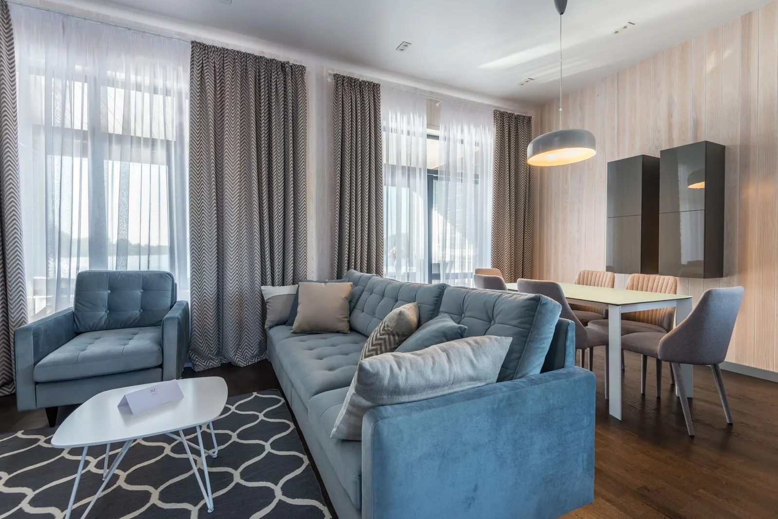 Apartamento 3 dormitórios para locação em Vila Teresinha I, São Paulo — Sala de estar