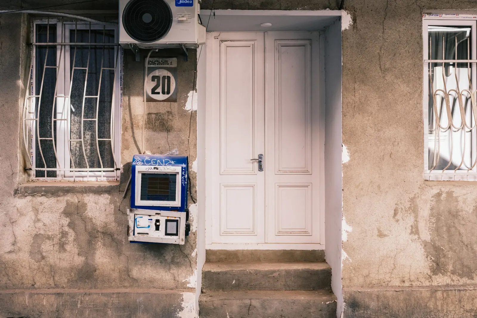Apartamento 2 dormitórios para locação em Maria Fernanda, São Paulo — Hall de entrada
