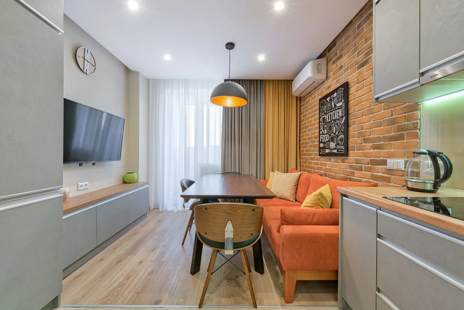 Studio à venda em Álvaro Ferreira, São Paulo — Sala de estar
