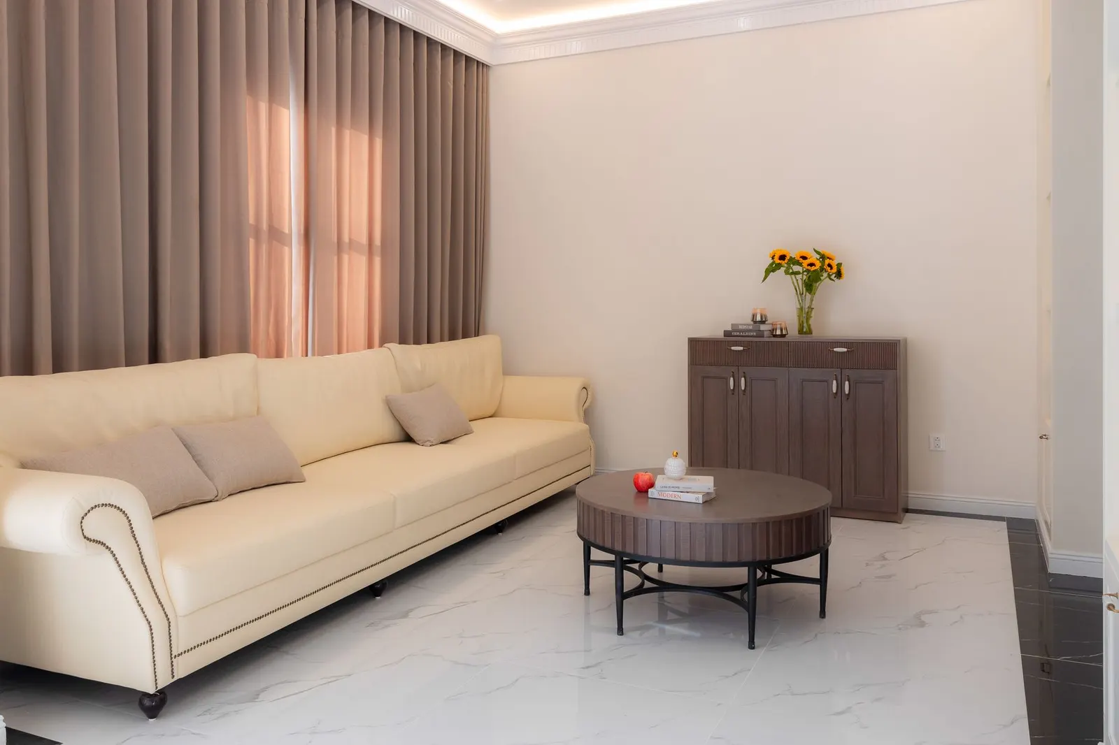 Apartamento 3 dormitórios à venda em Vila Cenice, São Paulo — Sala de estar