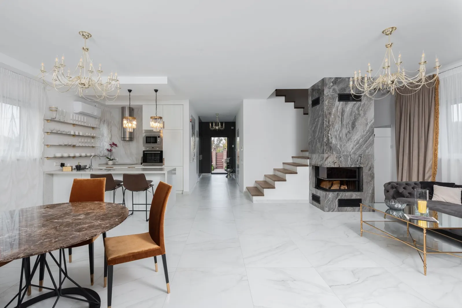 Casa 4 dormitórios à venda em Da Divisa III, São Paulo — Sala de jantar