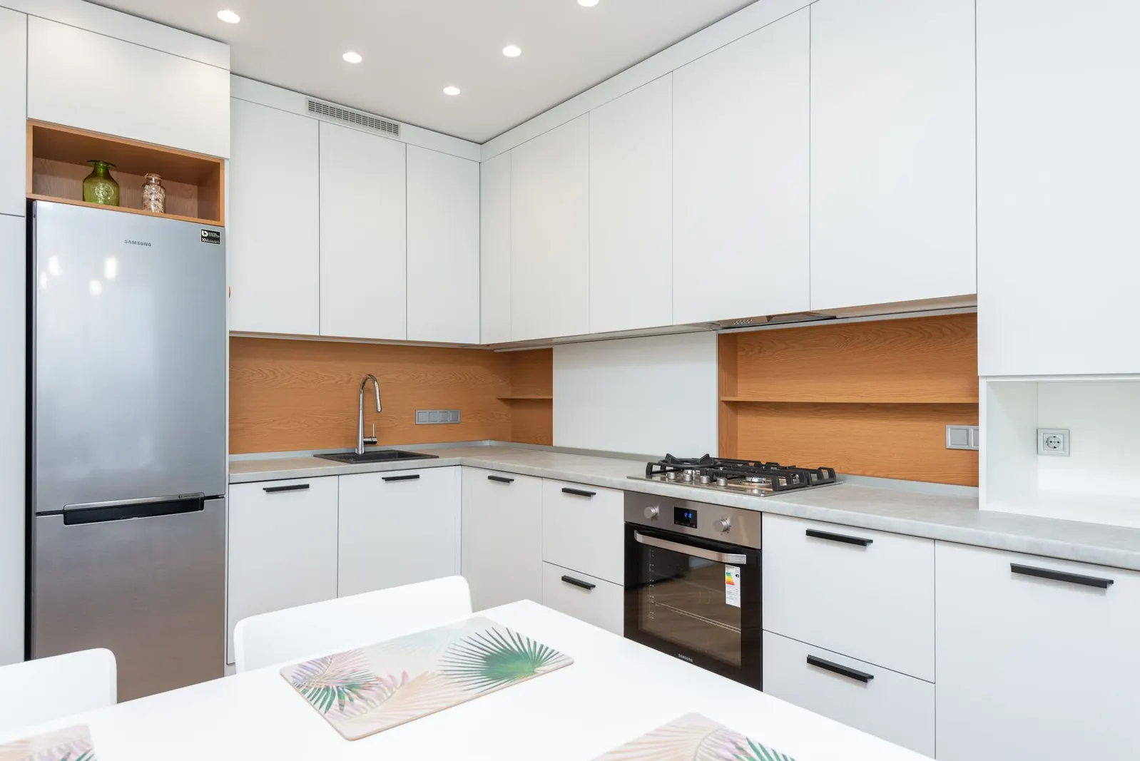 Apartamento 4 dormitórios à venda em Jardins, São Paulo — Cozinha
