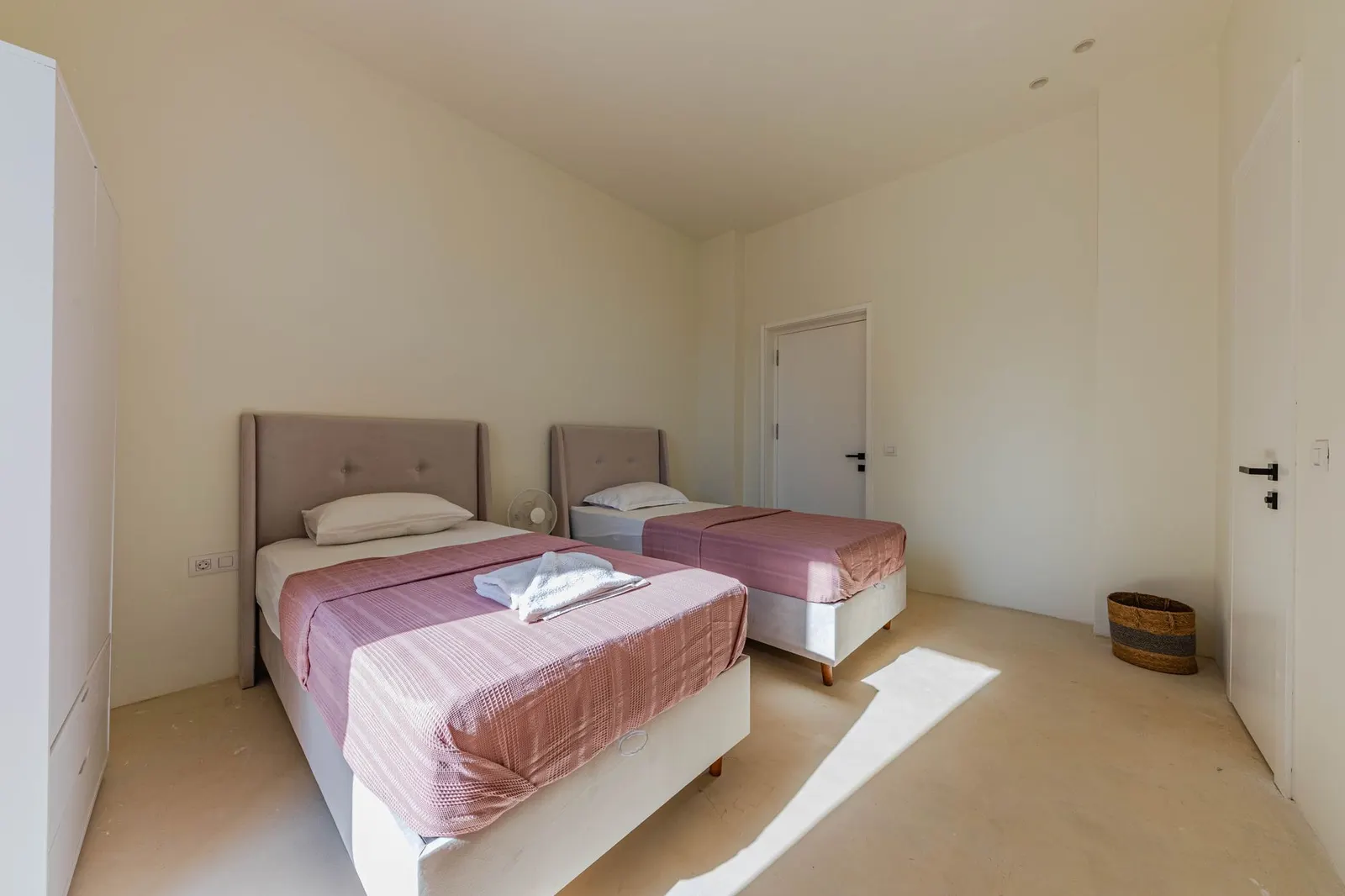 Apartamento 5 dormitórios à venda em Jardim Presidente, São Paulo — Quarto