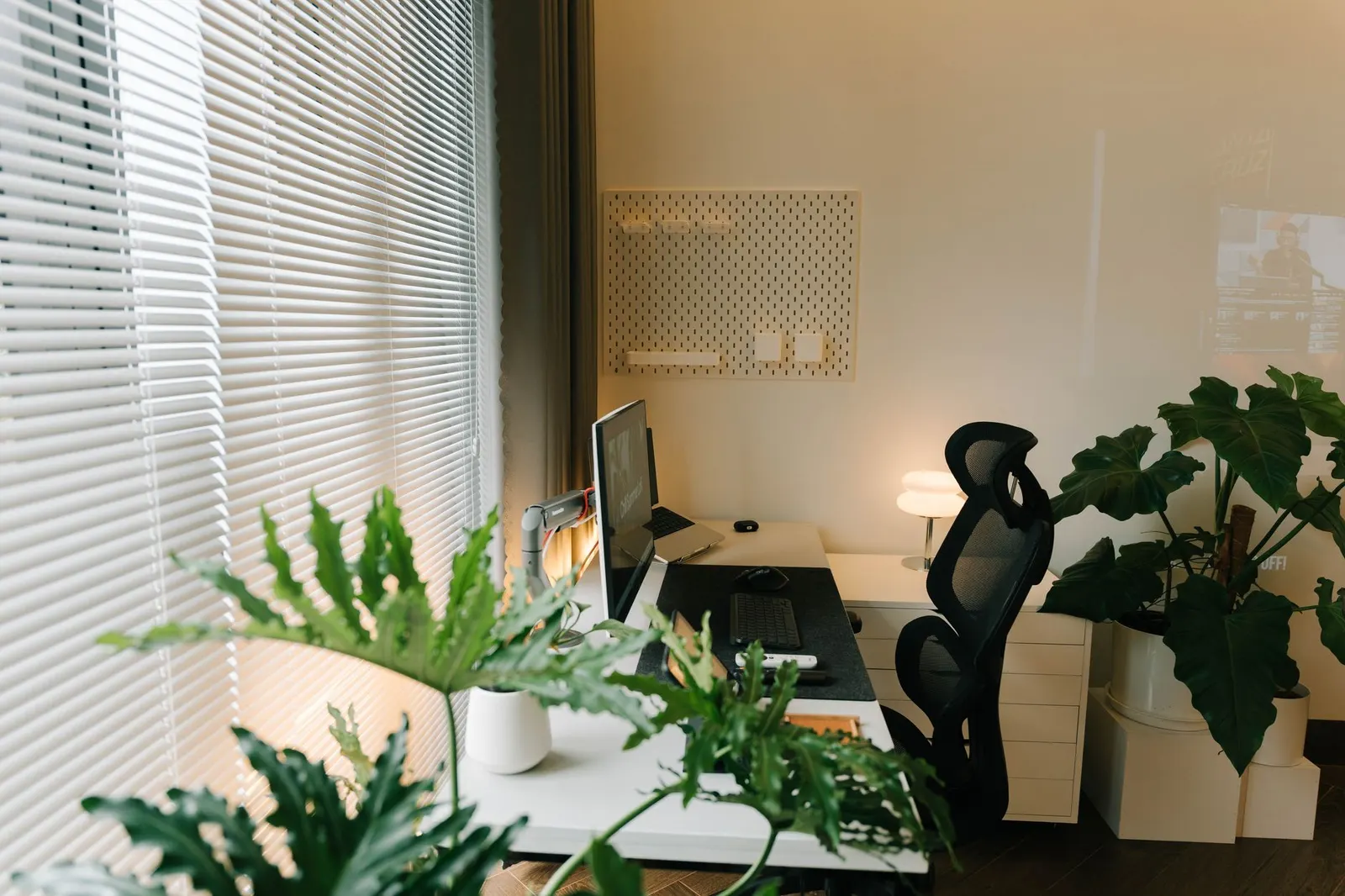 Studio à venda em Jardim Paraguaçú e Itápolis, São Paulo — Escritório