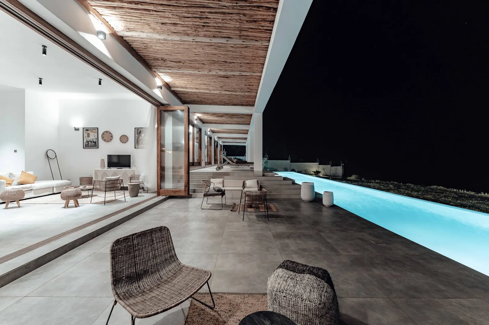 Casa 1 dormitório à venda em Teotônio Pavão, São Paulo — Piscina