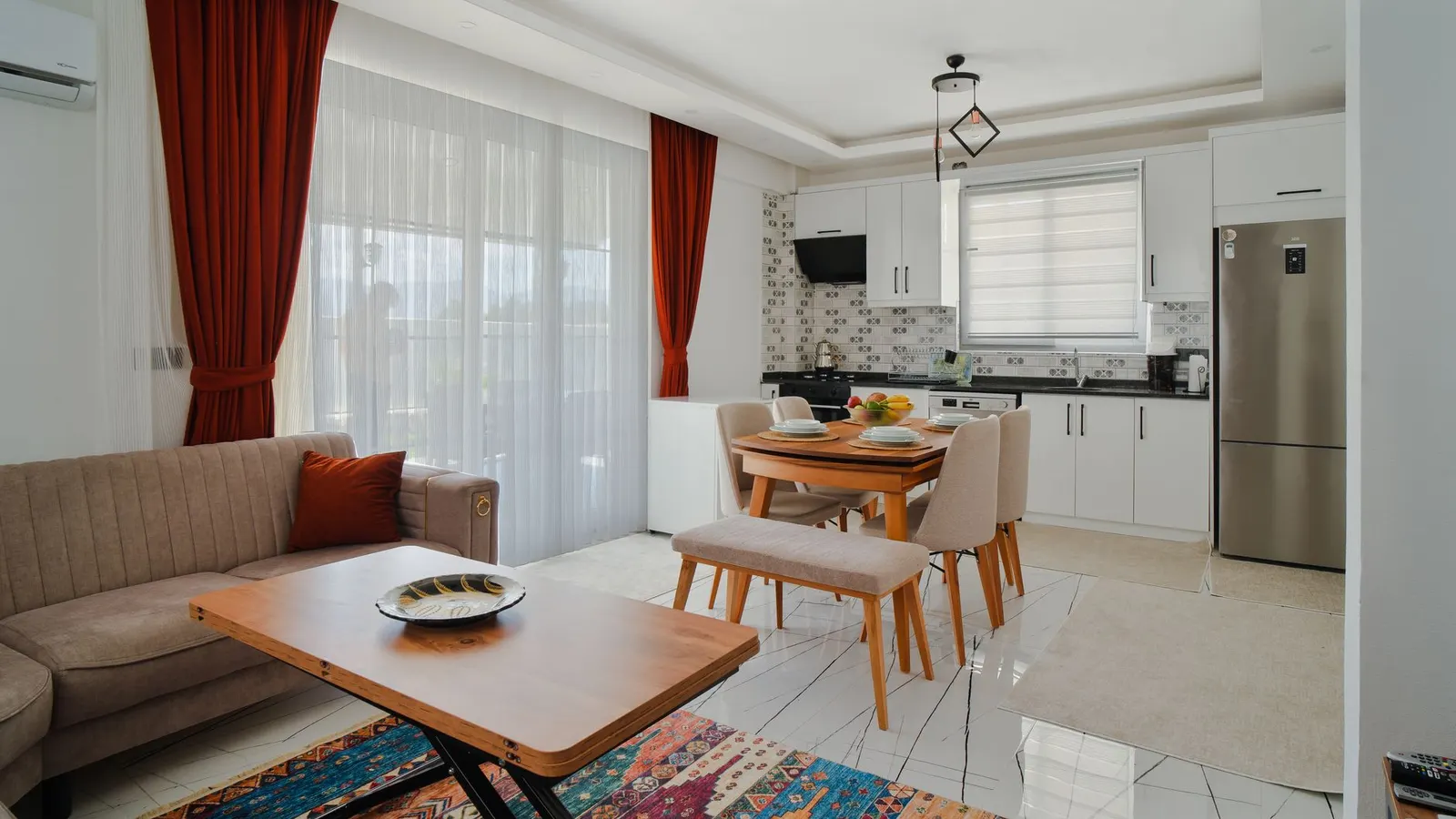 Apartamento 4 dormitórios à venda e para locação em Jardim Fanganiello, São Paulo — Sala de estar