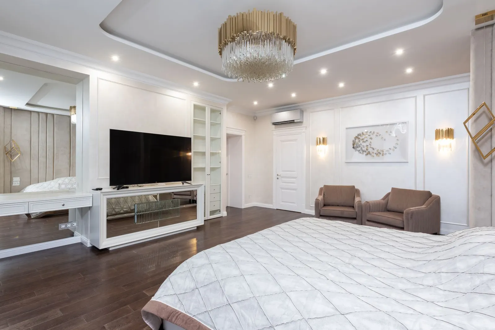 Apartamento 2 dormitórios à venda e para locação em Piscinão Aricanduva II, São Paulo — Suíte