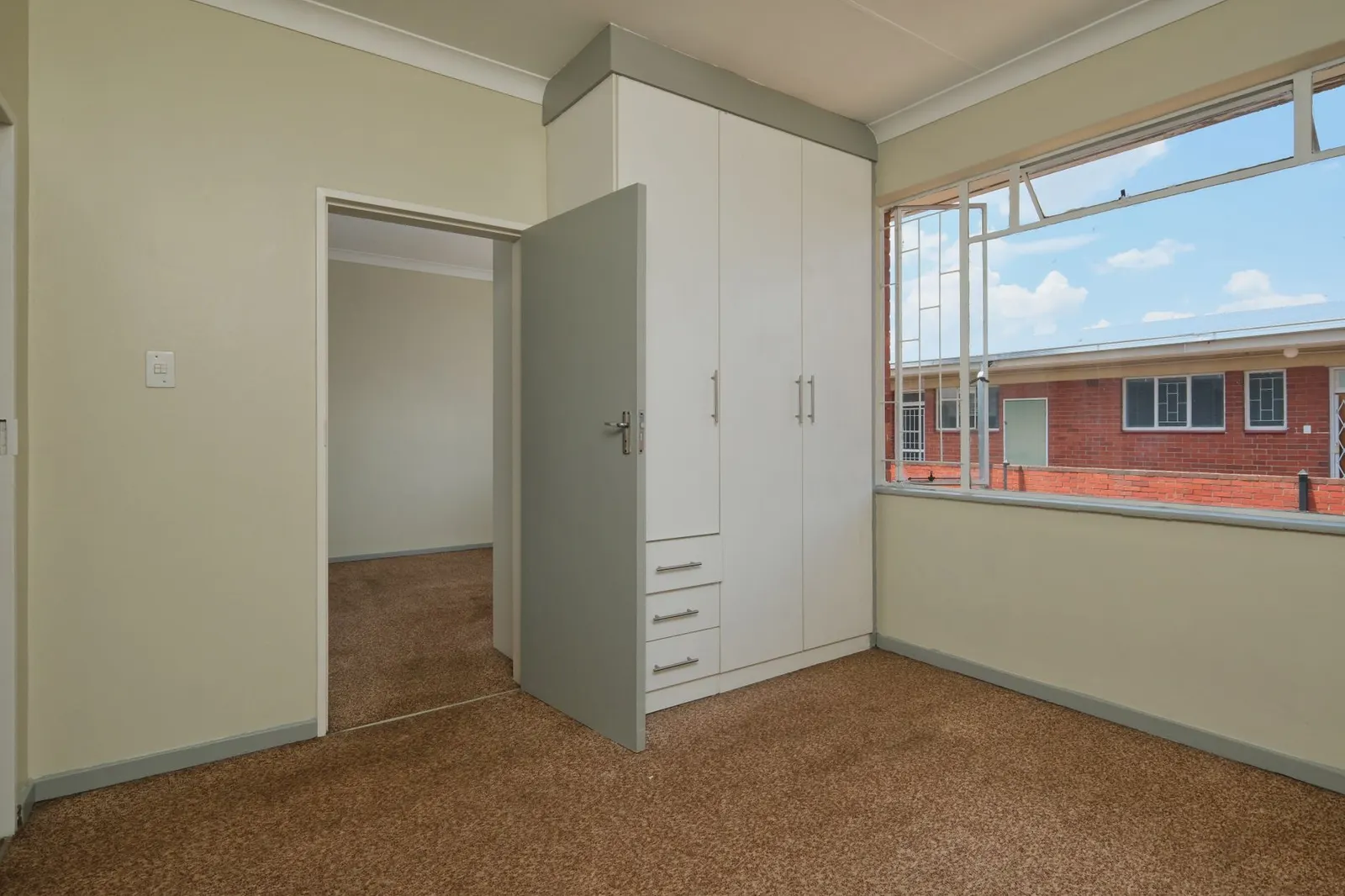 Studio à venda e para locação em Jardim Comercial II, São Paulo — Closet