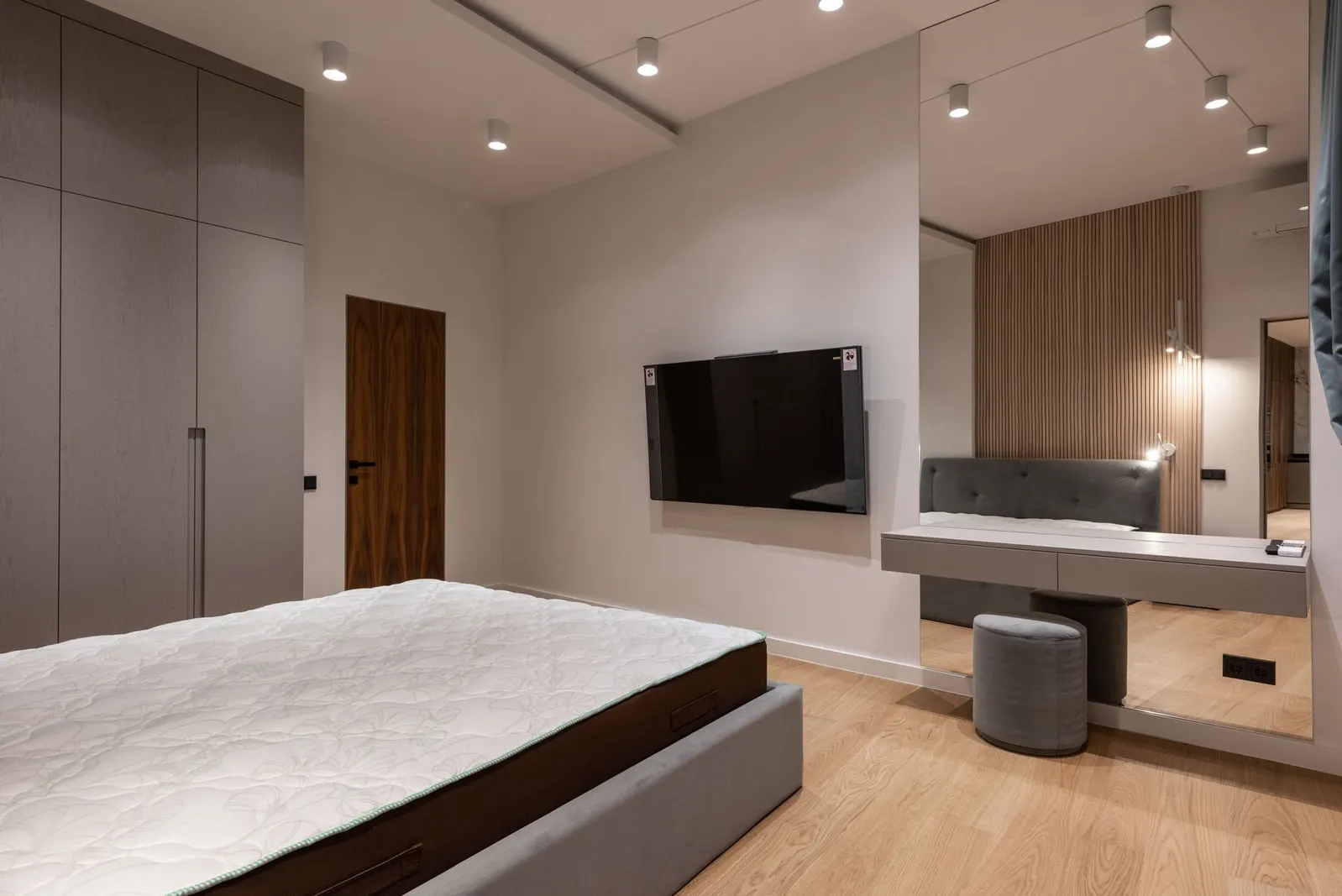 Apartamento 3 dormitórios à venda em Chácara Monte Alegre, São Paulo — Quarto