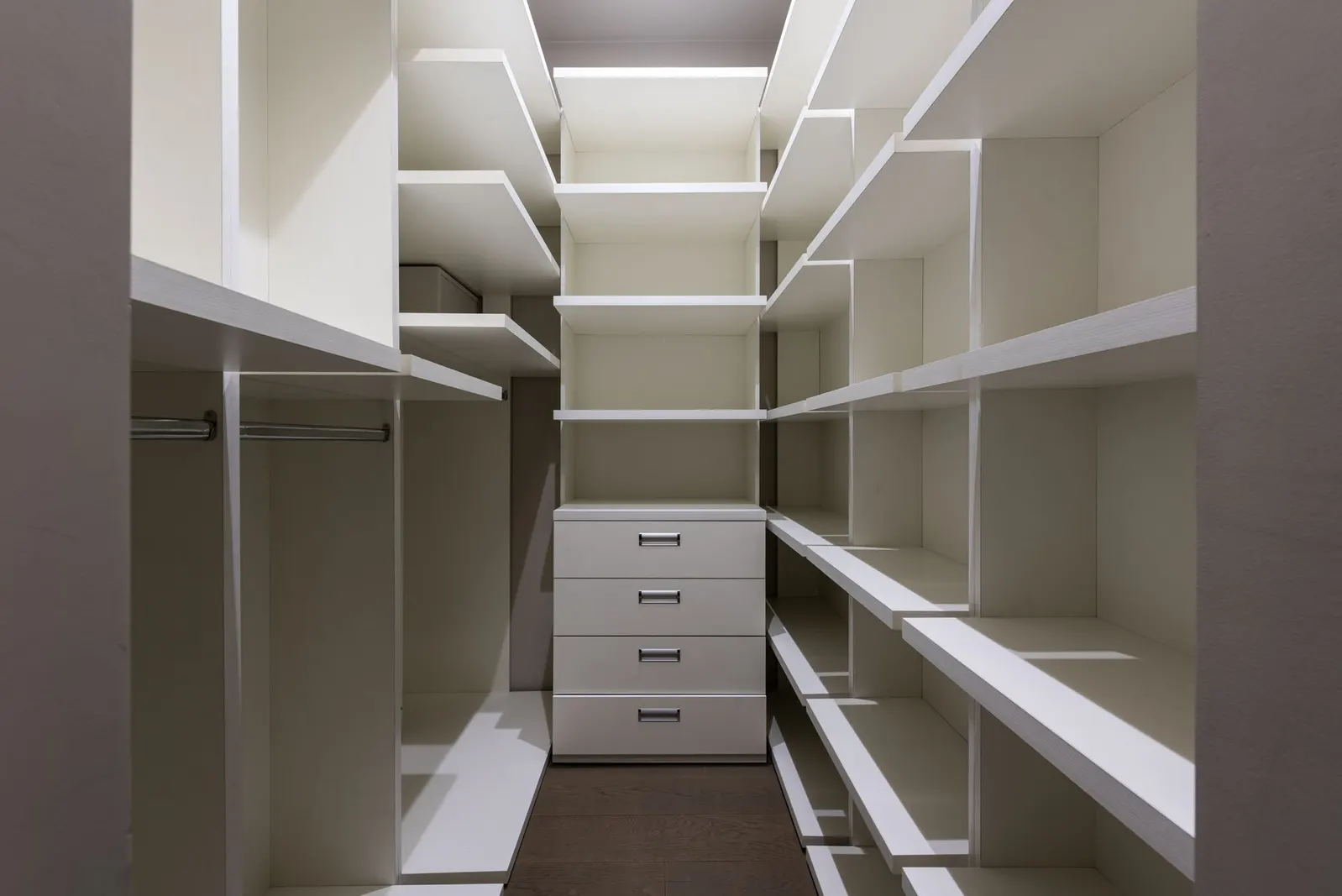 Apartamento 3 dormitórios para locação em Jardins, São Paulo — Closet