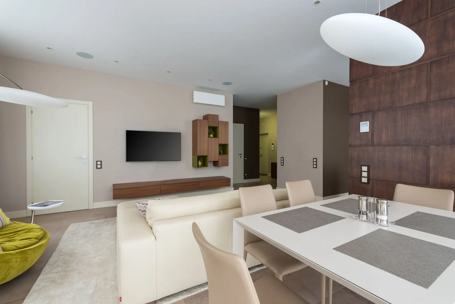 Apartamento 3 dormitórios para locação em Caixa D'Água, São Paulo — Sala de estar