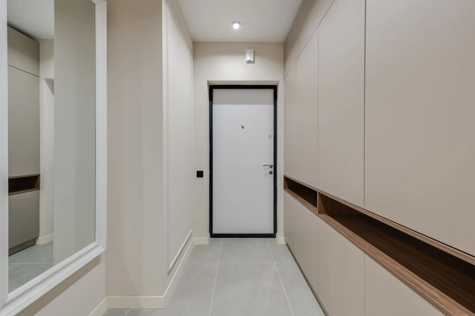Apartamento 2 dormitórios à venda em Jardim Dulce, São Paulo — Hall de entrada