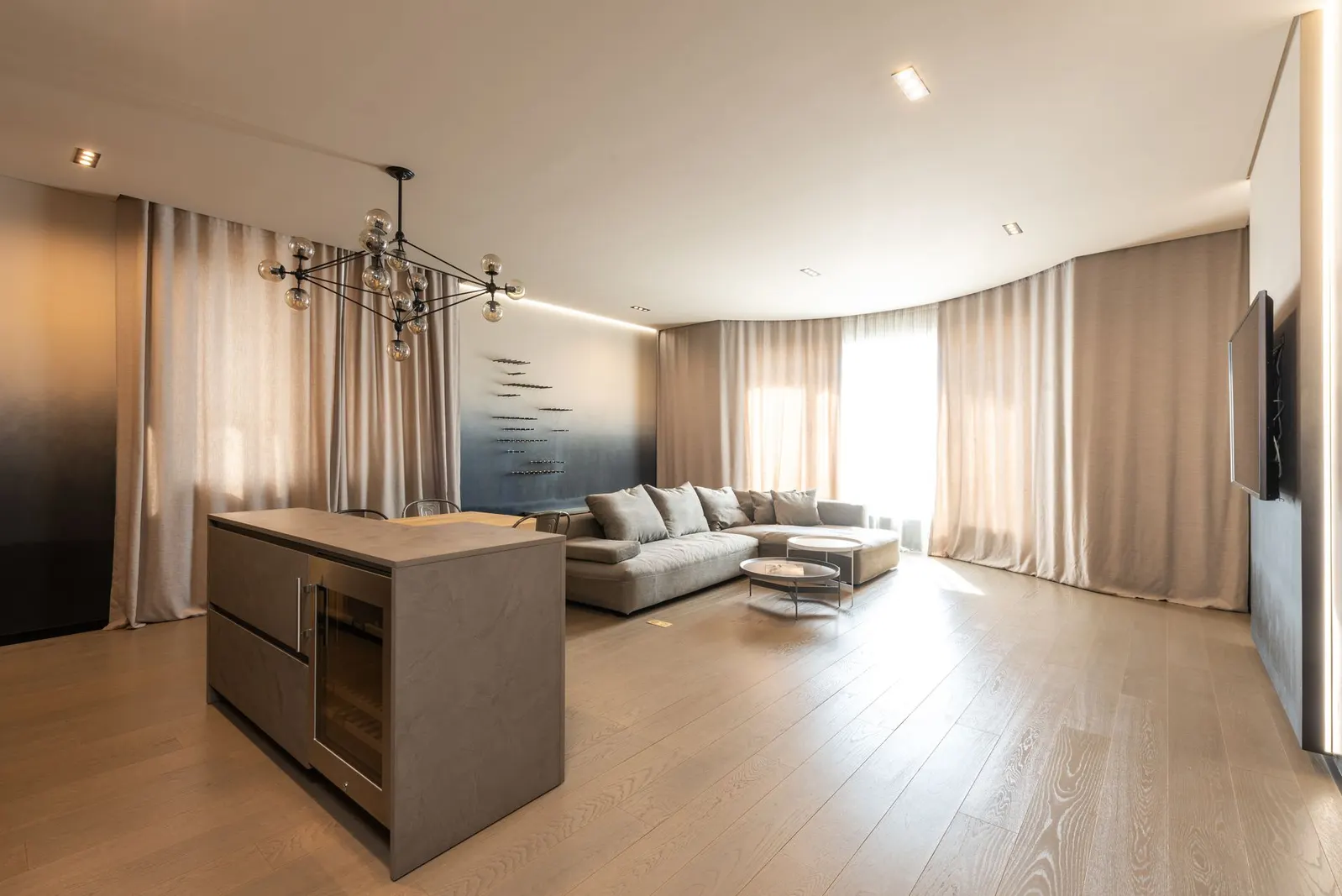 Apartamento 3 dormitórios para locação em Sem Denominação 11, São Paulo — Sala de estar