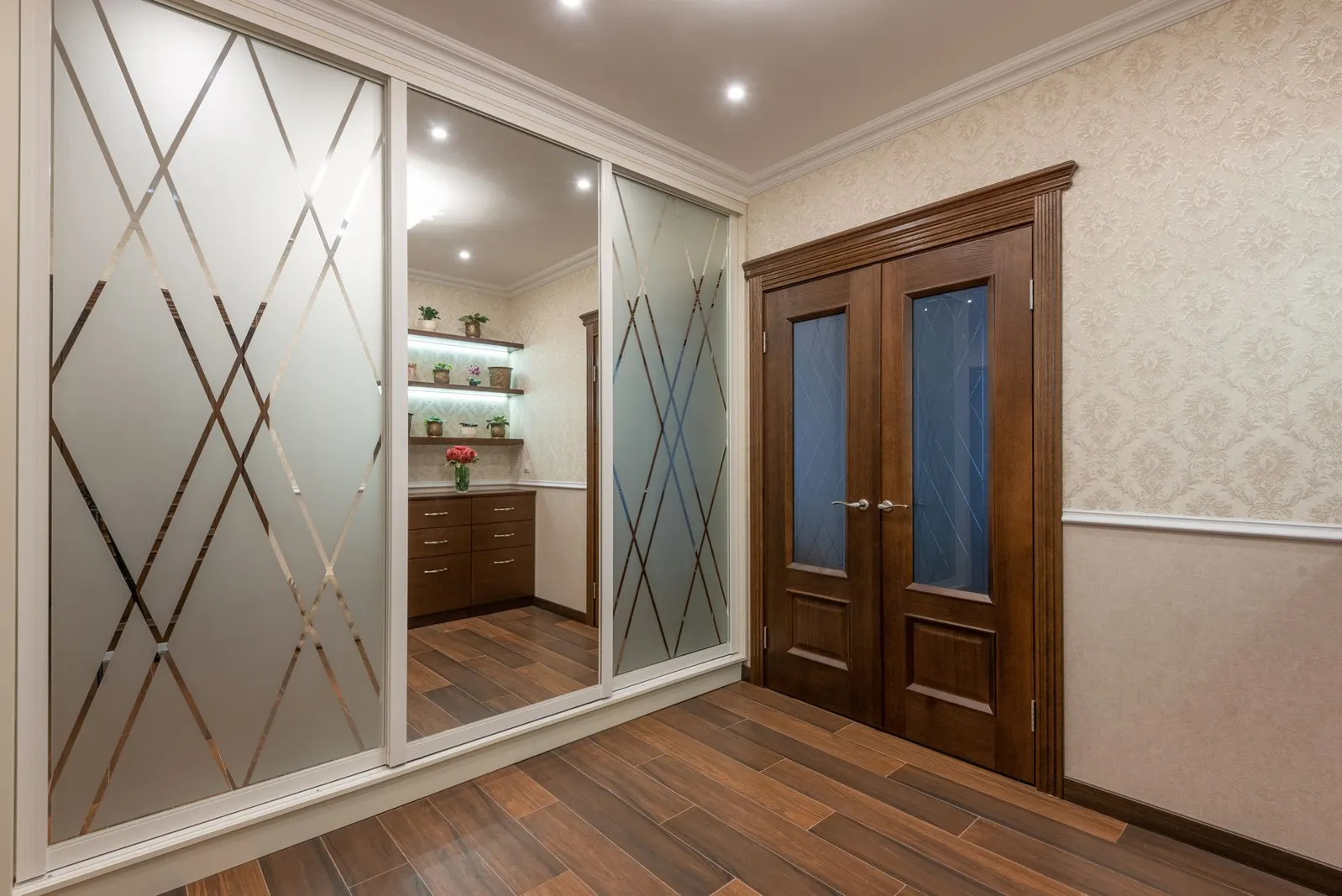 Apartamento 4 dormitórios para locação em Cirenaica ou M. Luíza do Espírito Santo, São Paulo — Closet