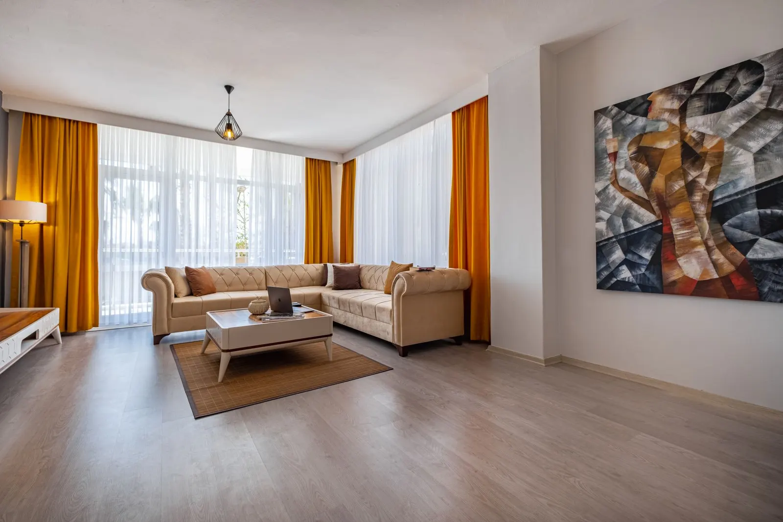 Apartamento 2 dormitórios à venda em Santa Zélia, São Paulo — Sala de estar
